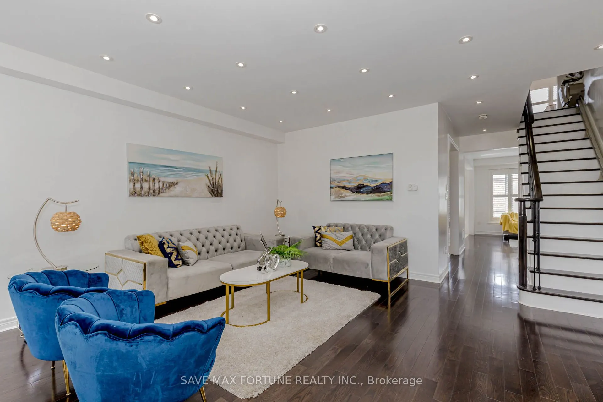 16 Berryfield Way NE