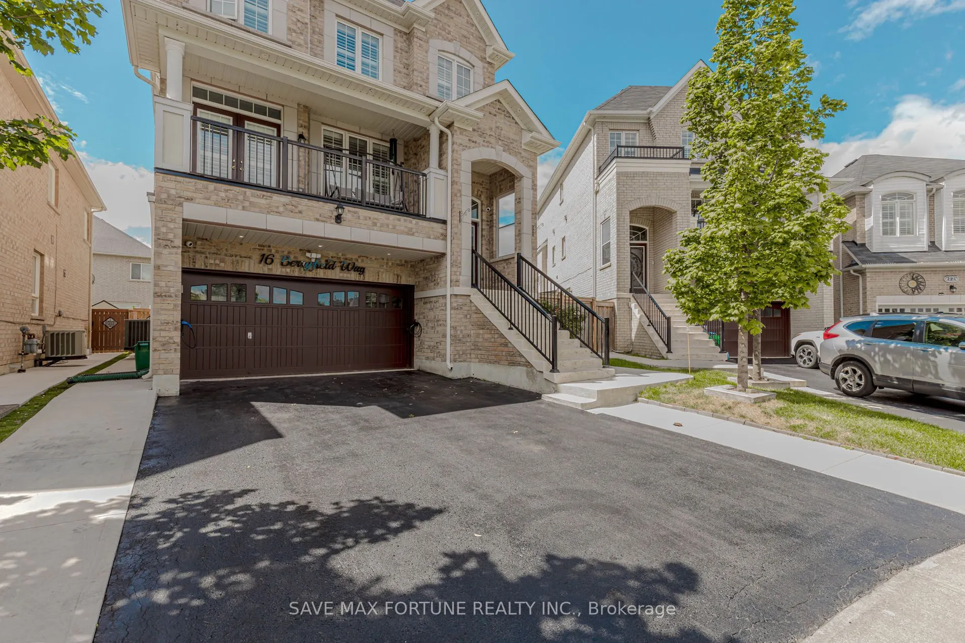 16 Berryfield Way NE