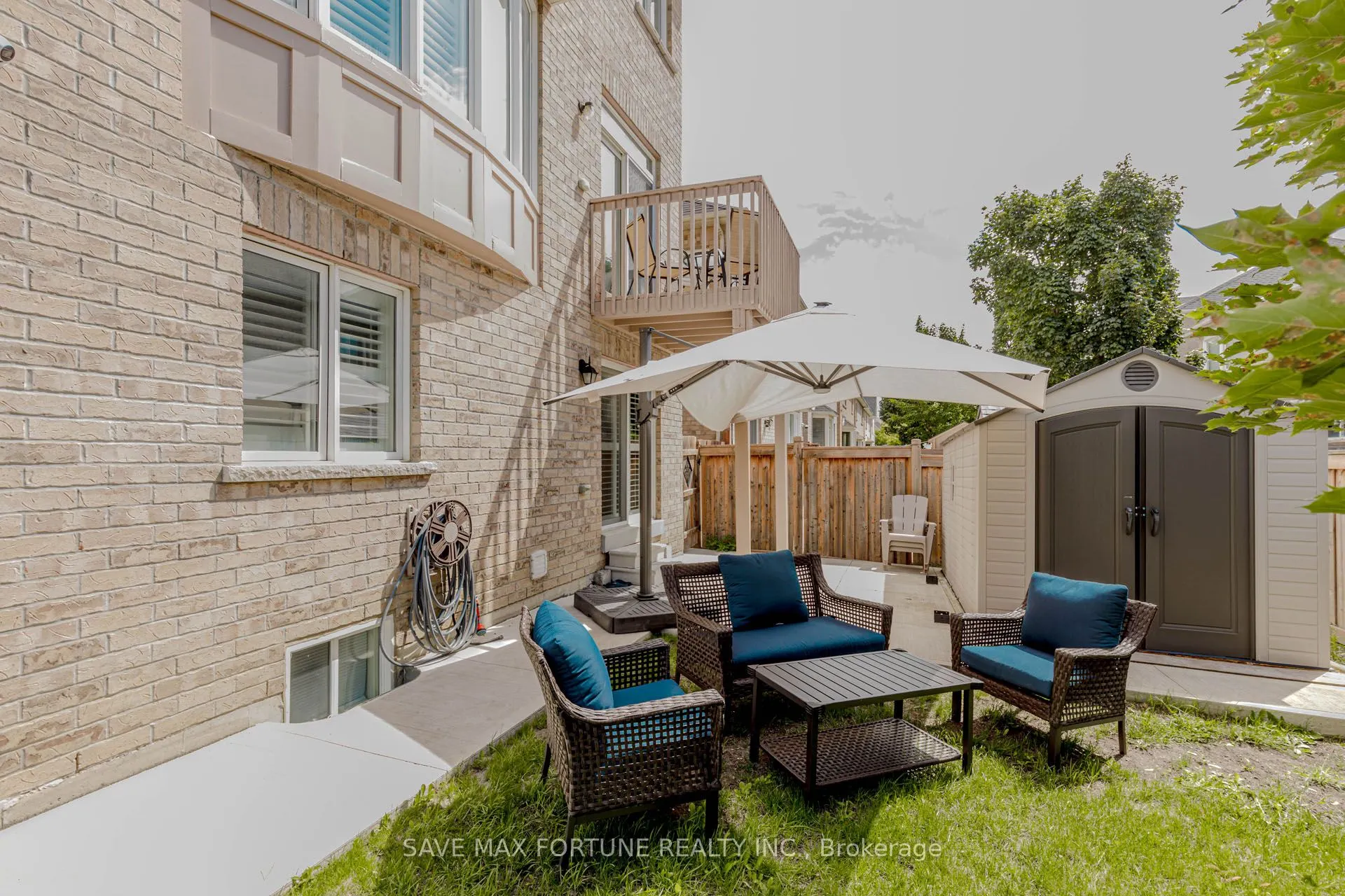 16 Berryfield Way NE