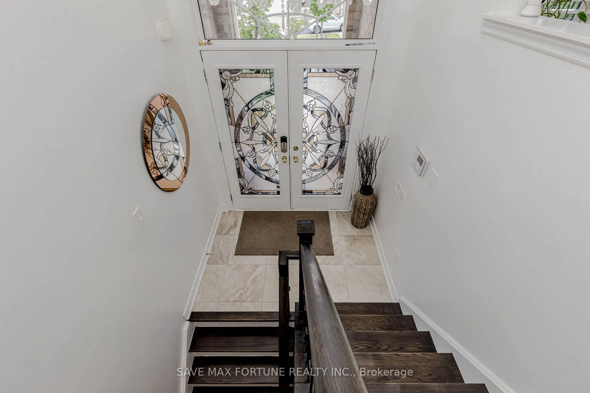 16 Berryfield Way NE