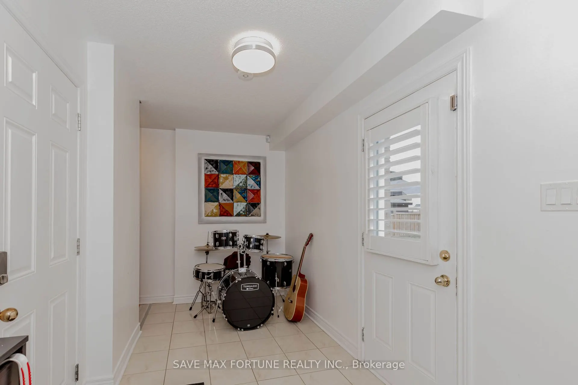 16 Berryfield Way NE