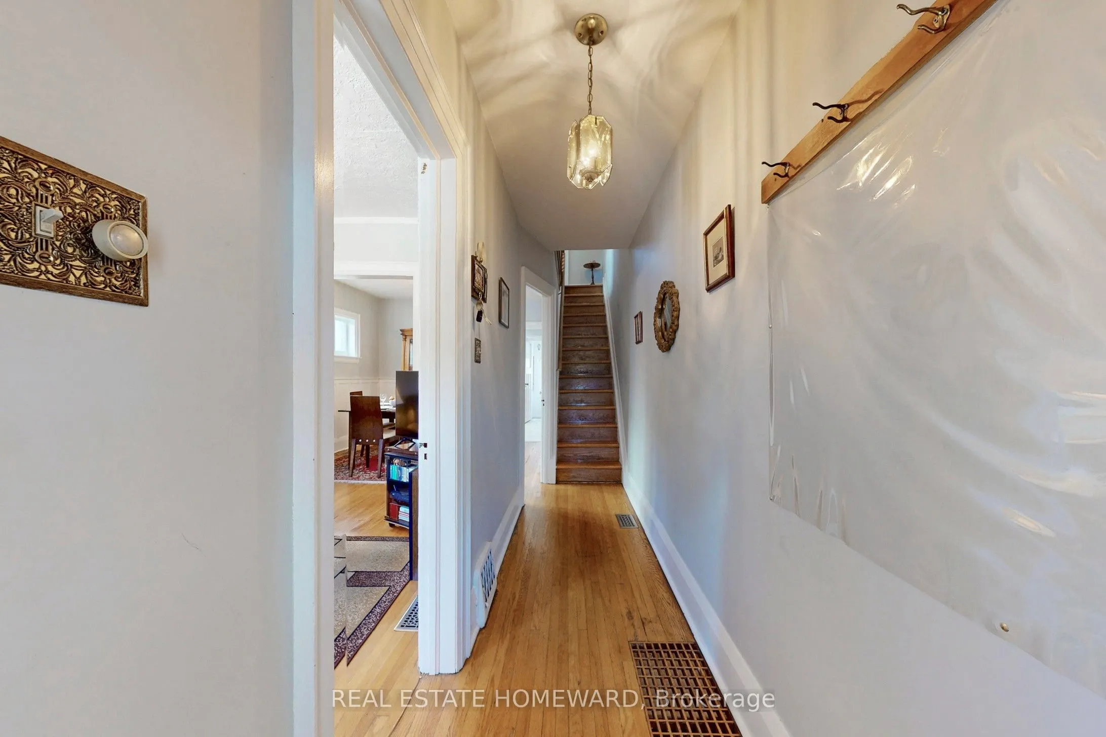 87 Guestville Avenue
