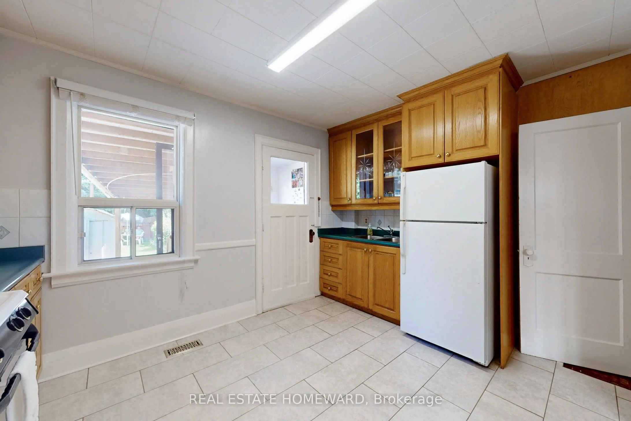 87 Guestville Avenue