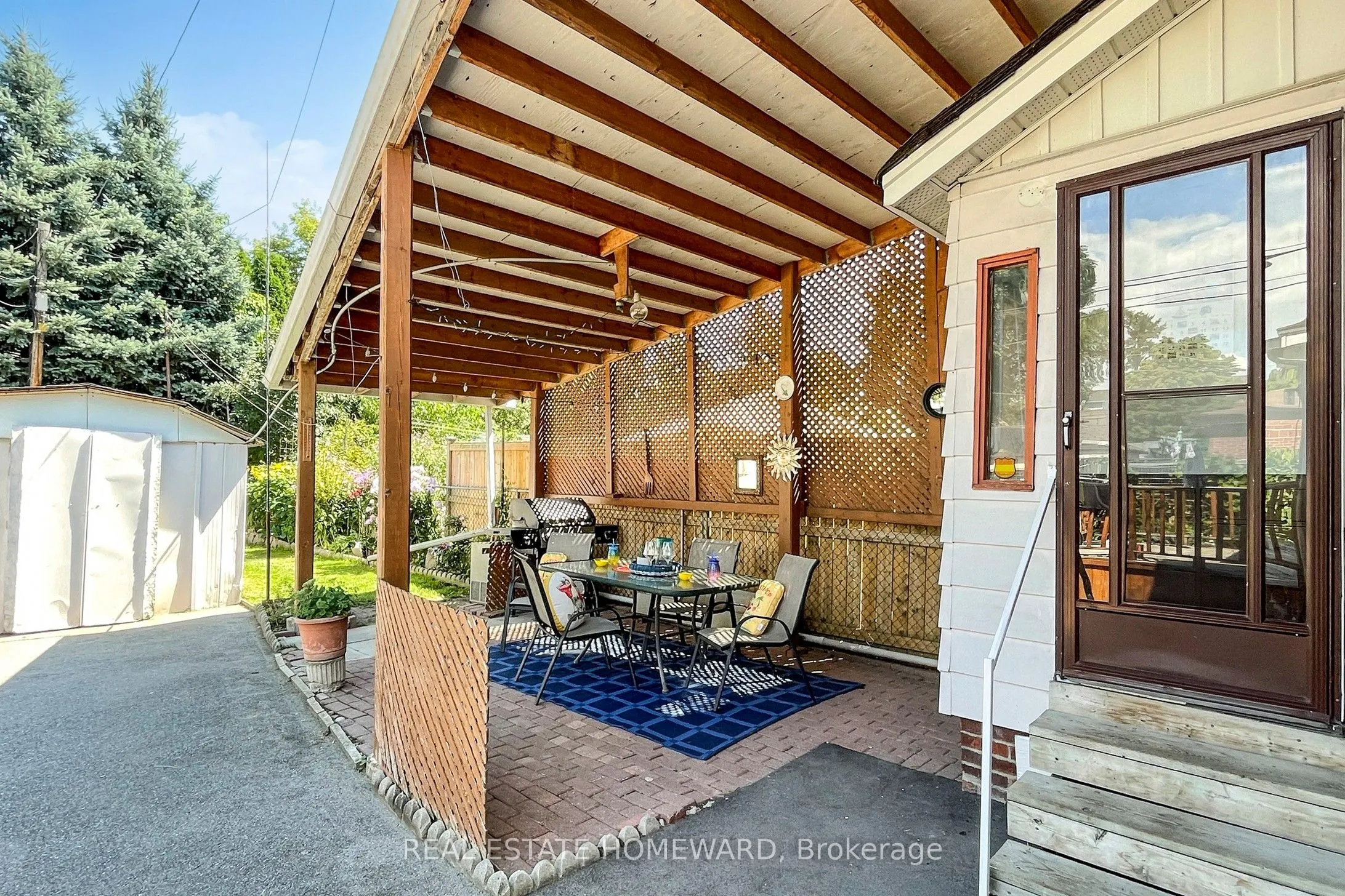87 Guestville Avenue