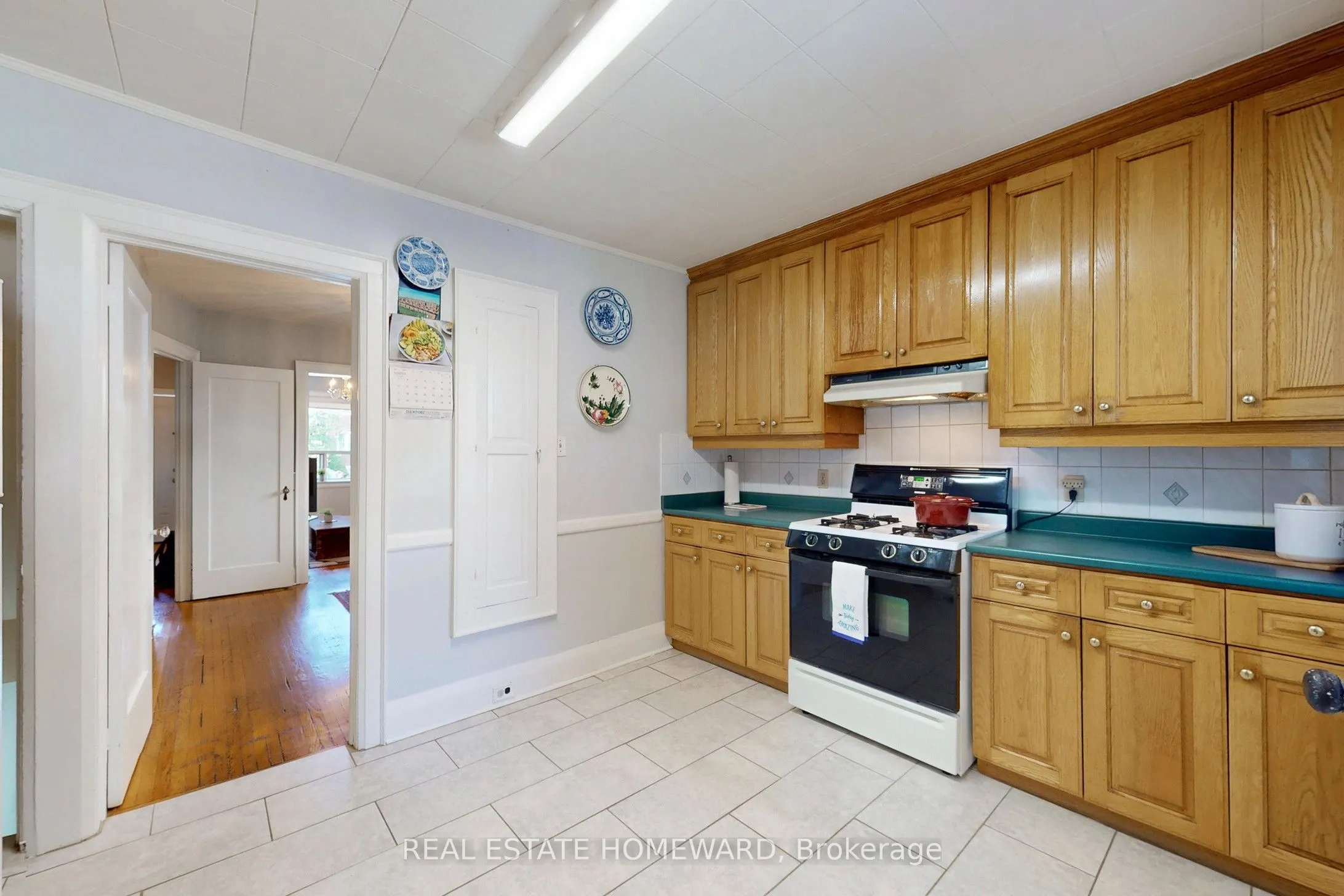 87 Guestville Avenue
