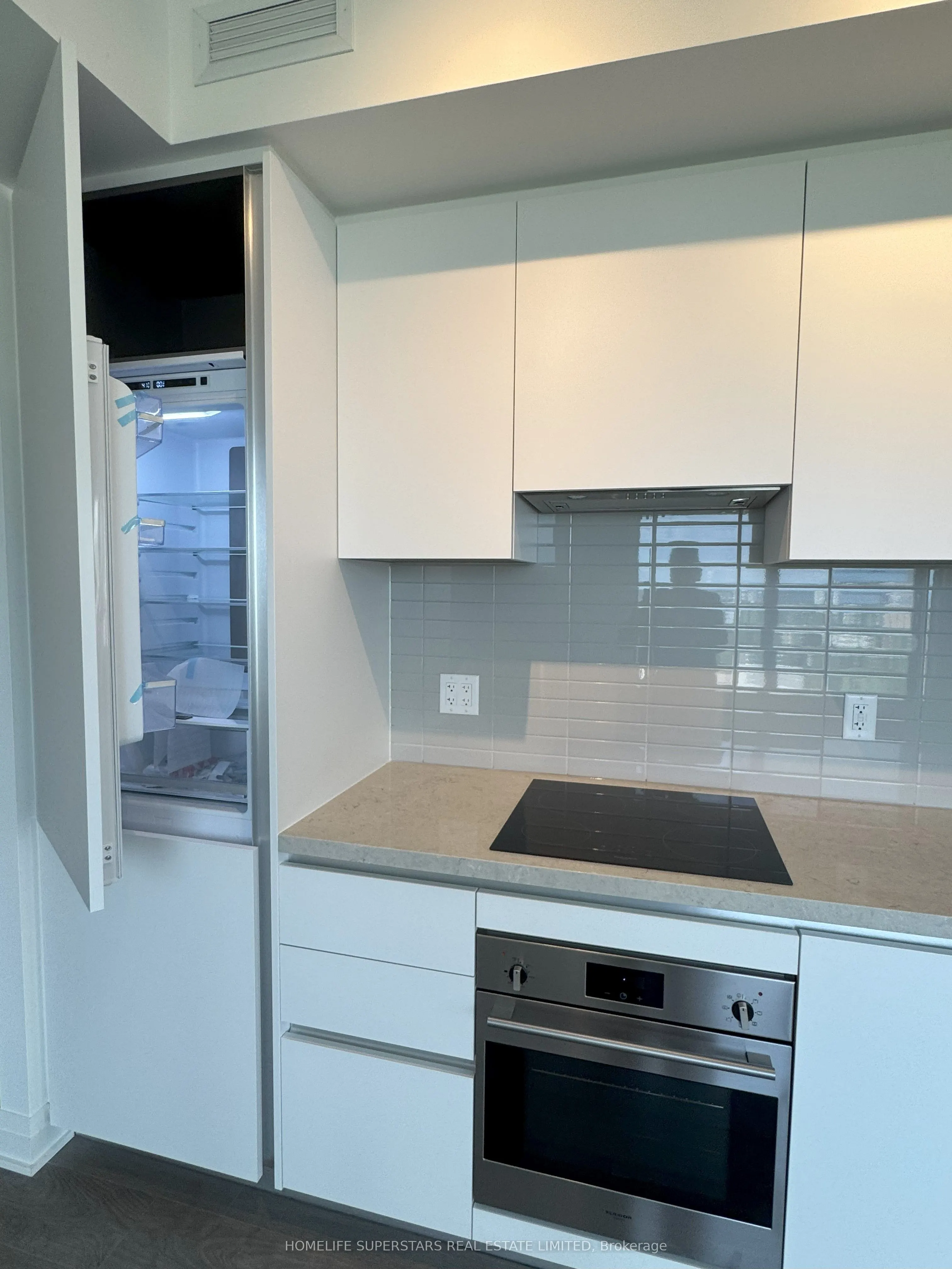 4015 The Exchange, #1102