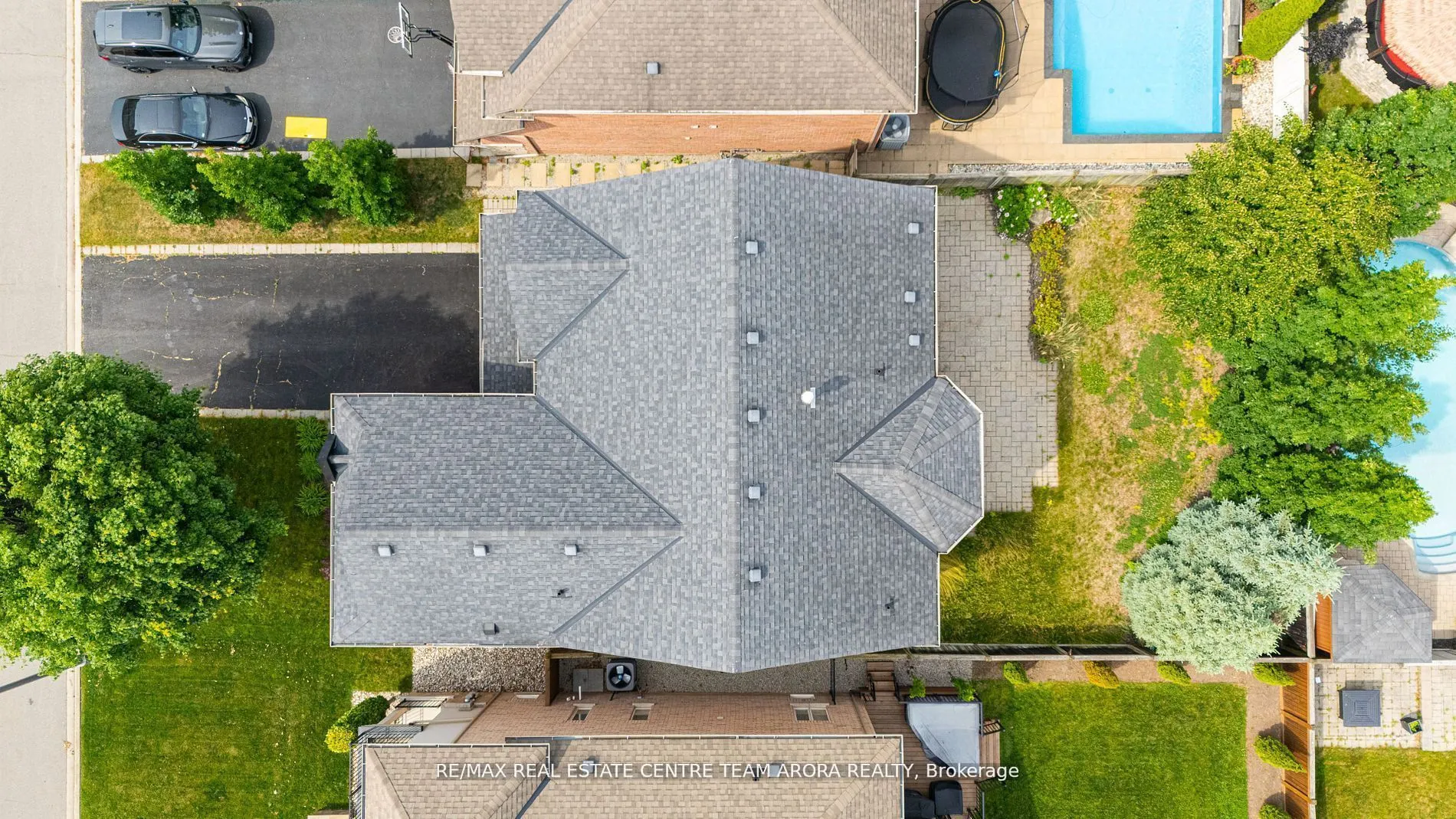 3313 Mistwell Crescent