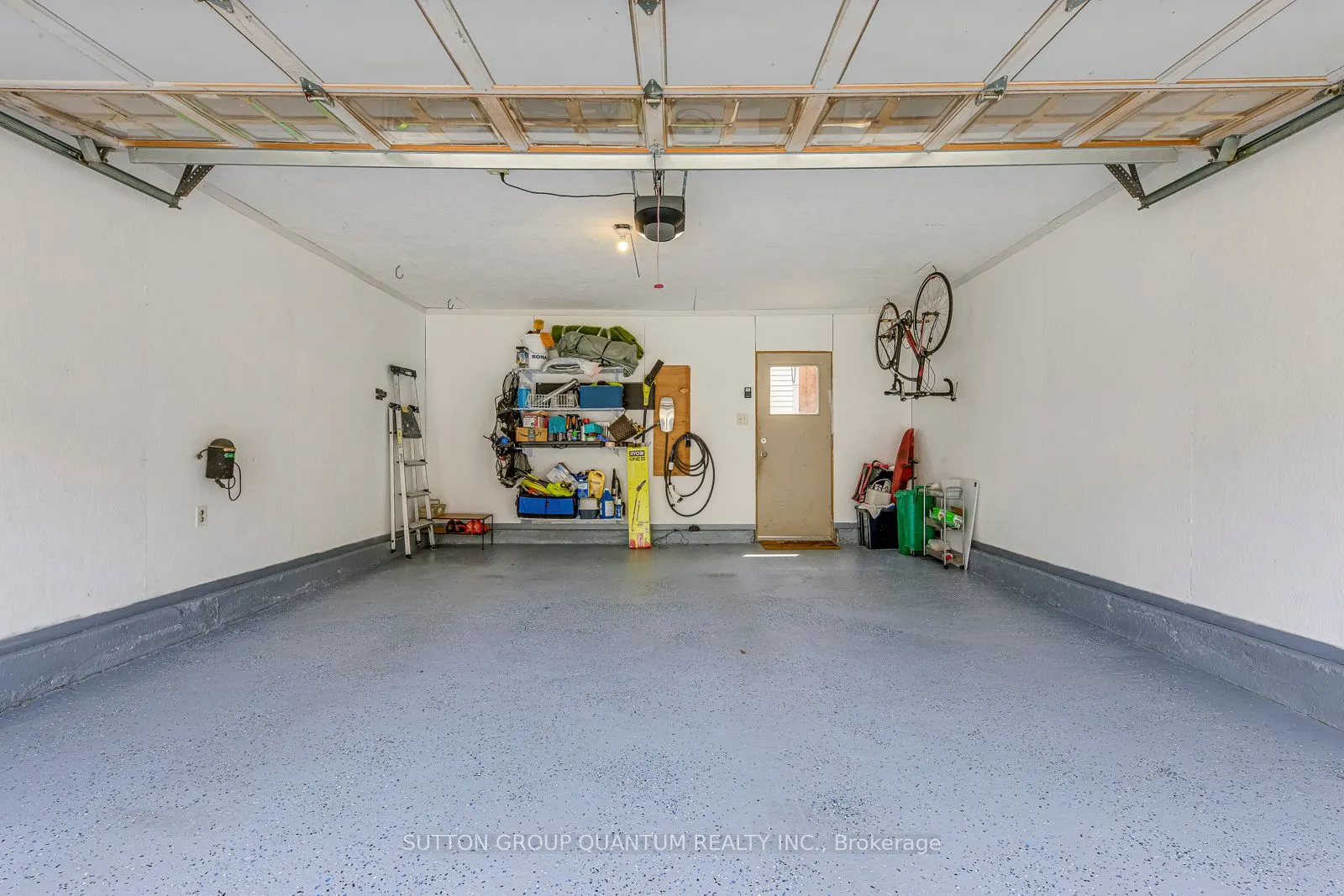 215 ROXTON Road