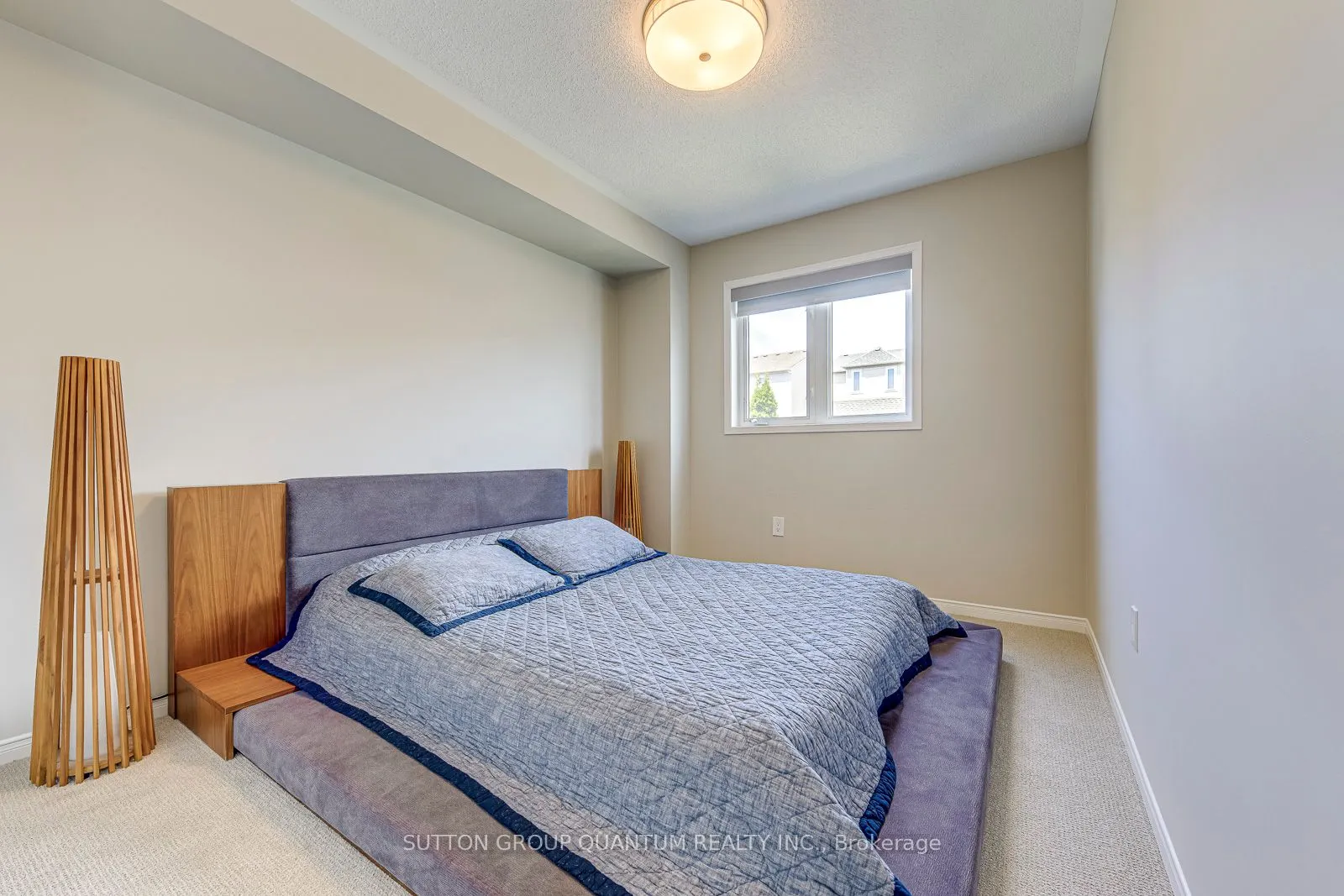 215 ROXTON Road