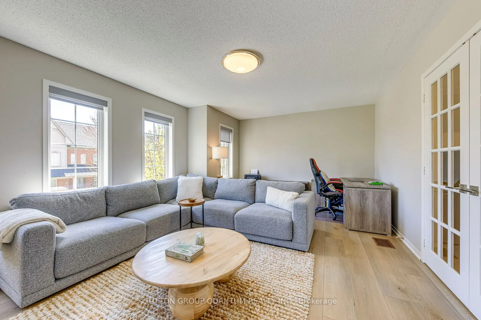 215 ROXTON Road