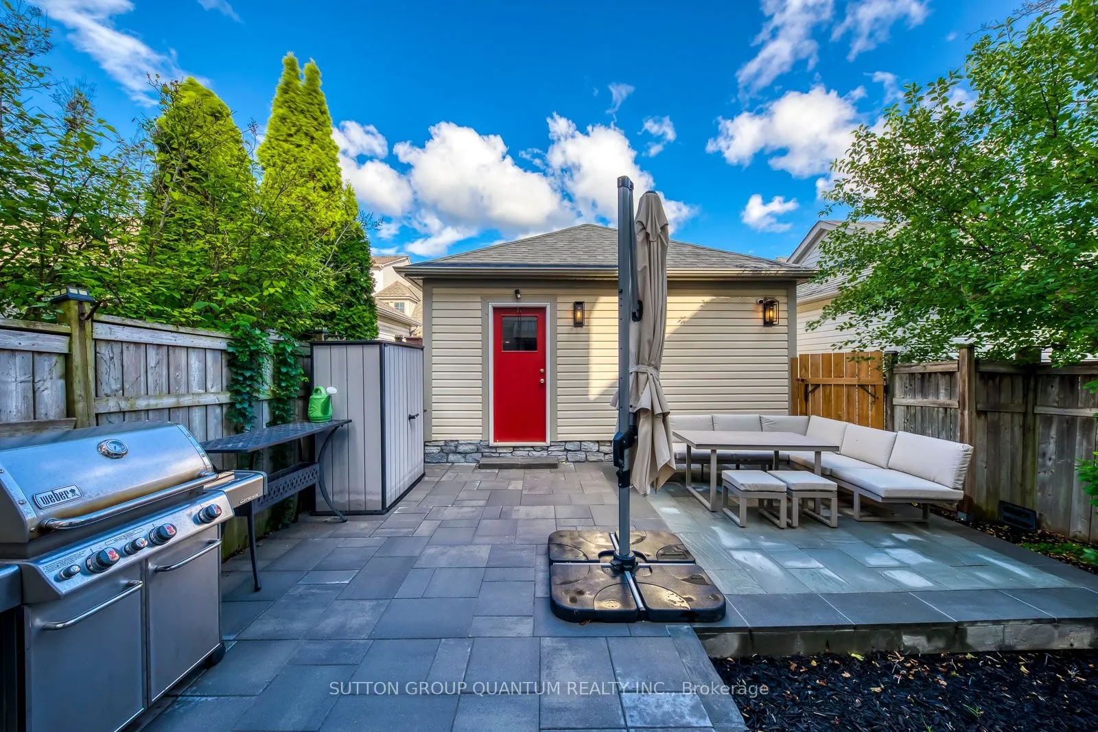 215 ROXTON Road