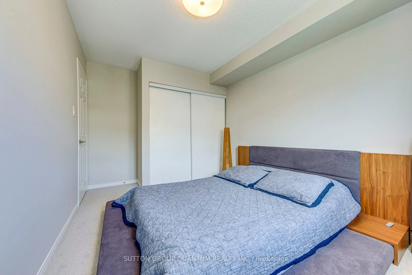 215 ROXTON Road