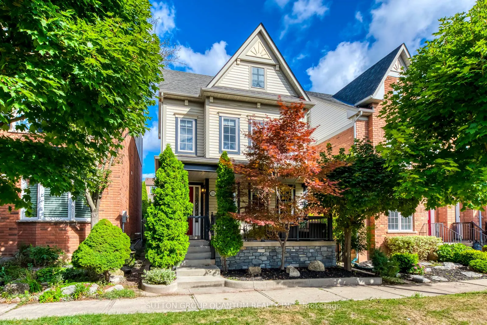 215 ROXTON Road