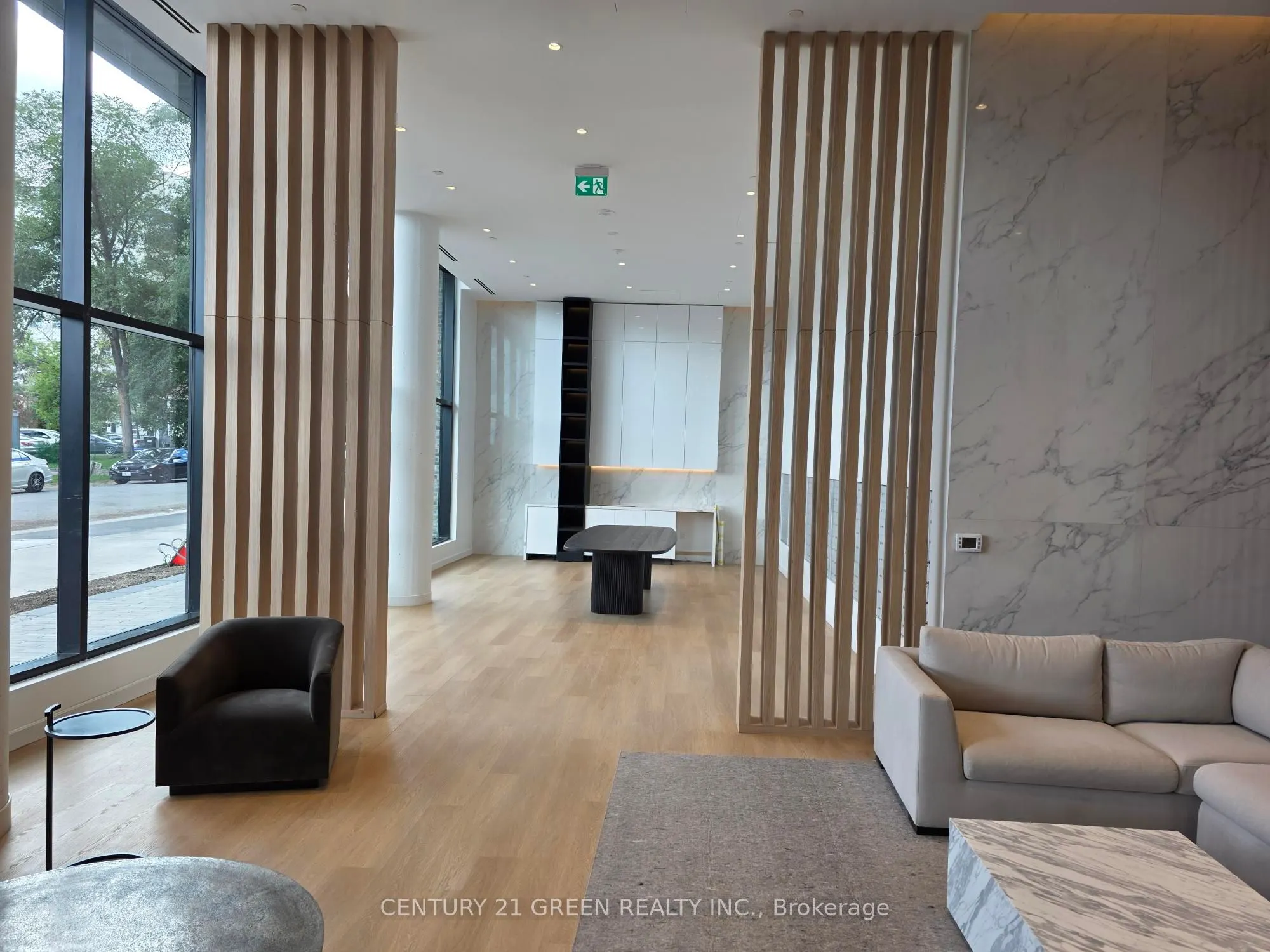 89 Dundas Street W, #1106