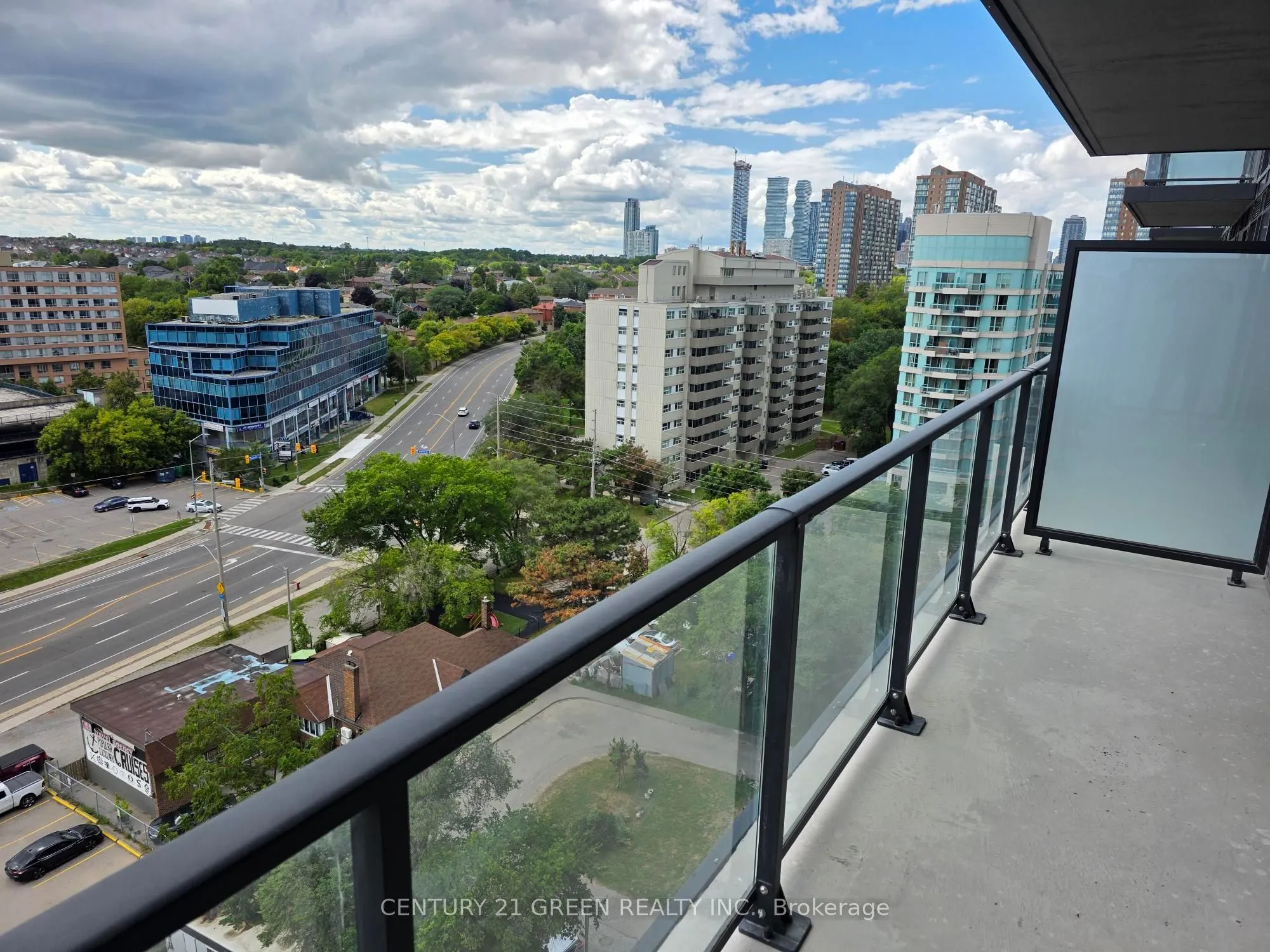 89 Dundas Street W, #1106
