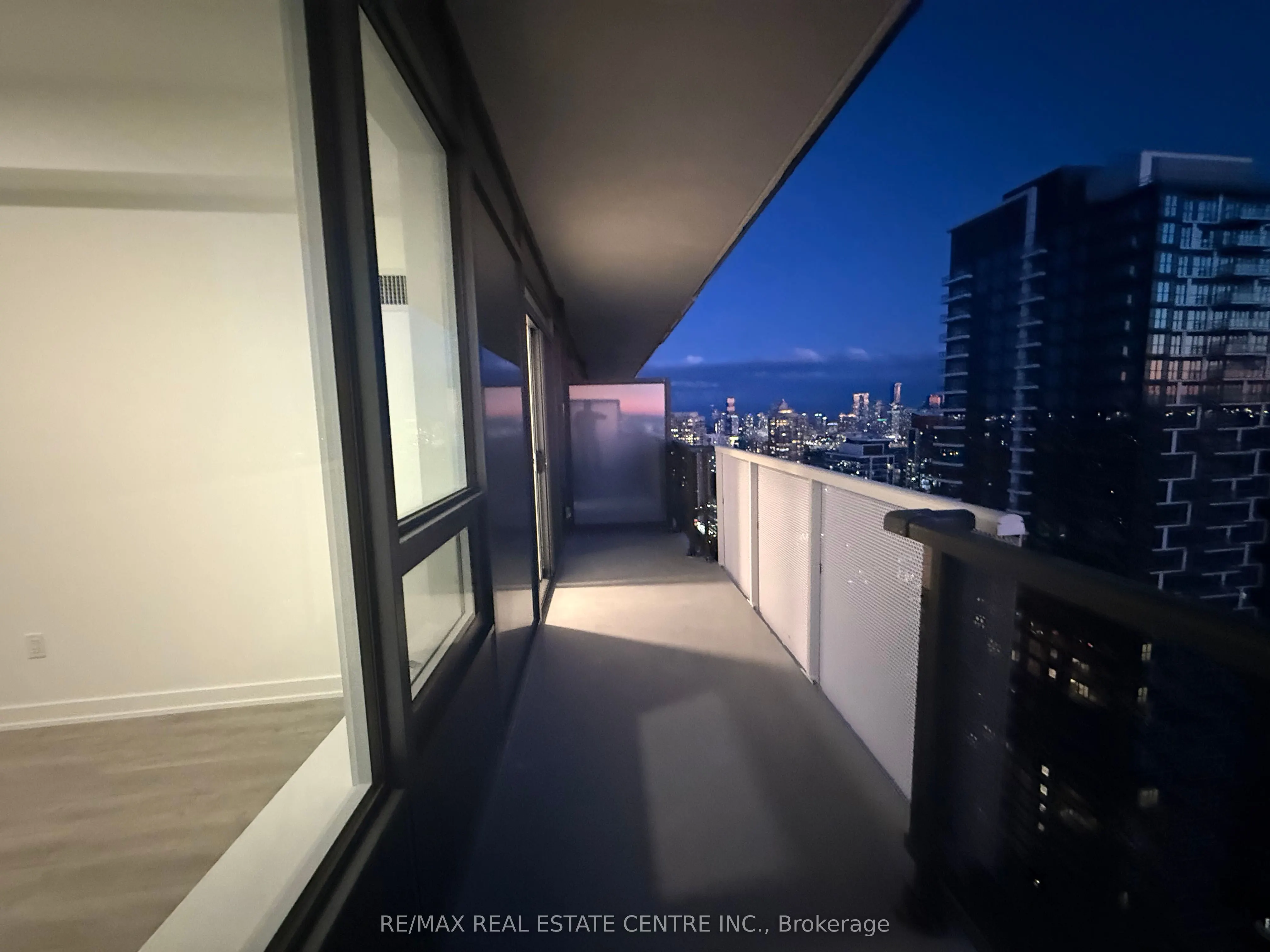 5081 Hurontario Street, #3107