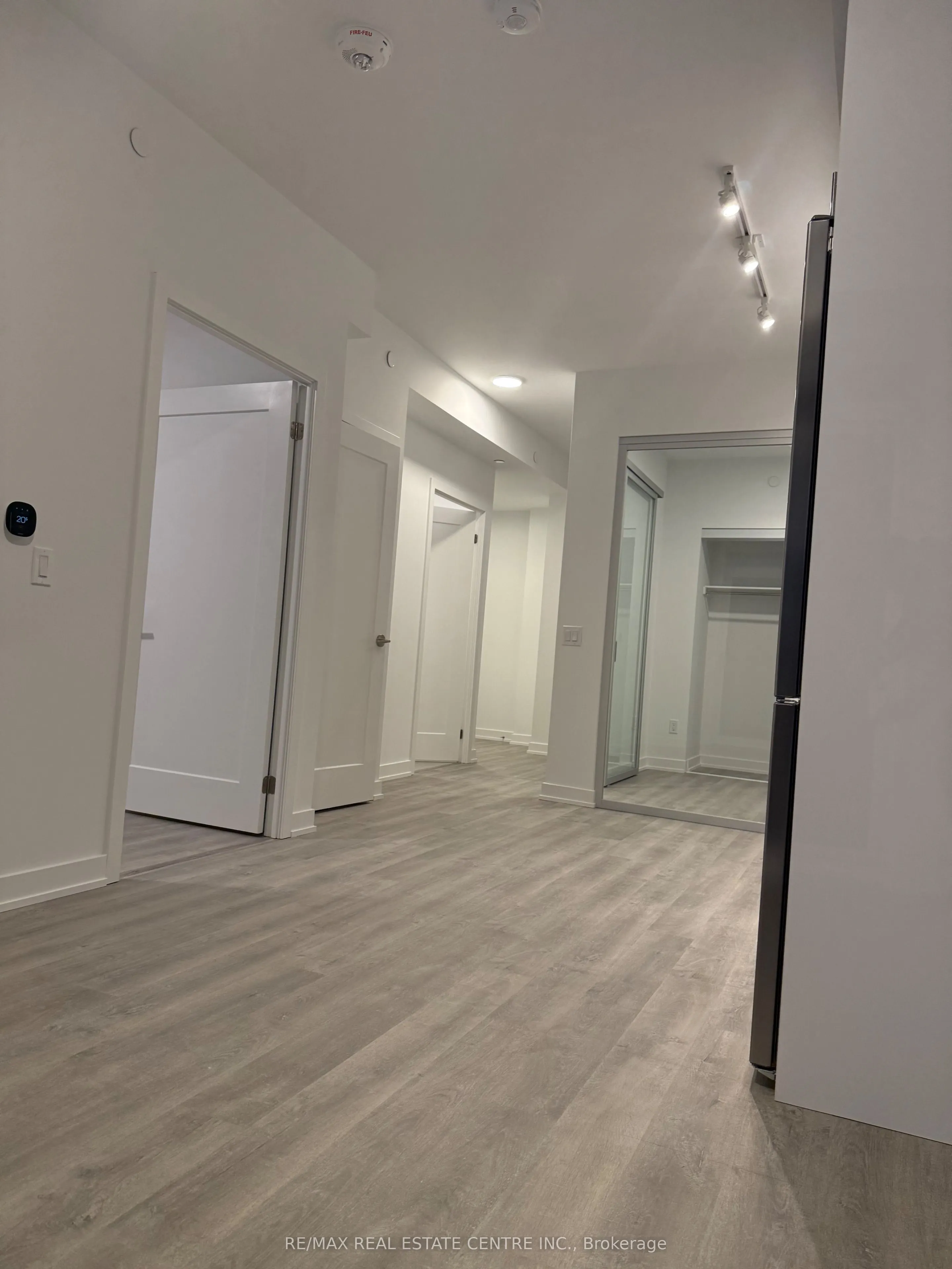 5081 Hurontario Street, #3107