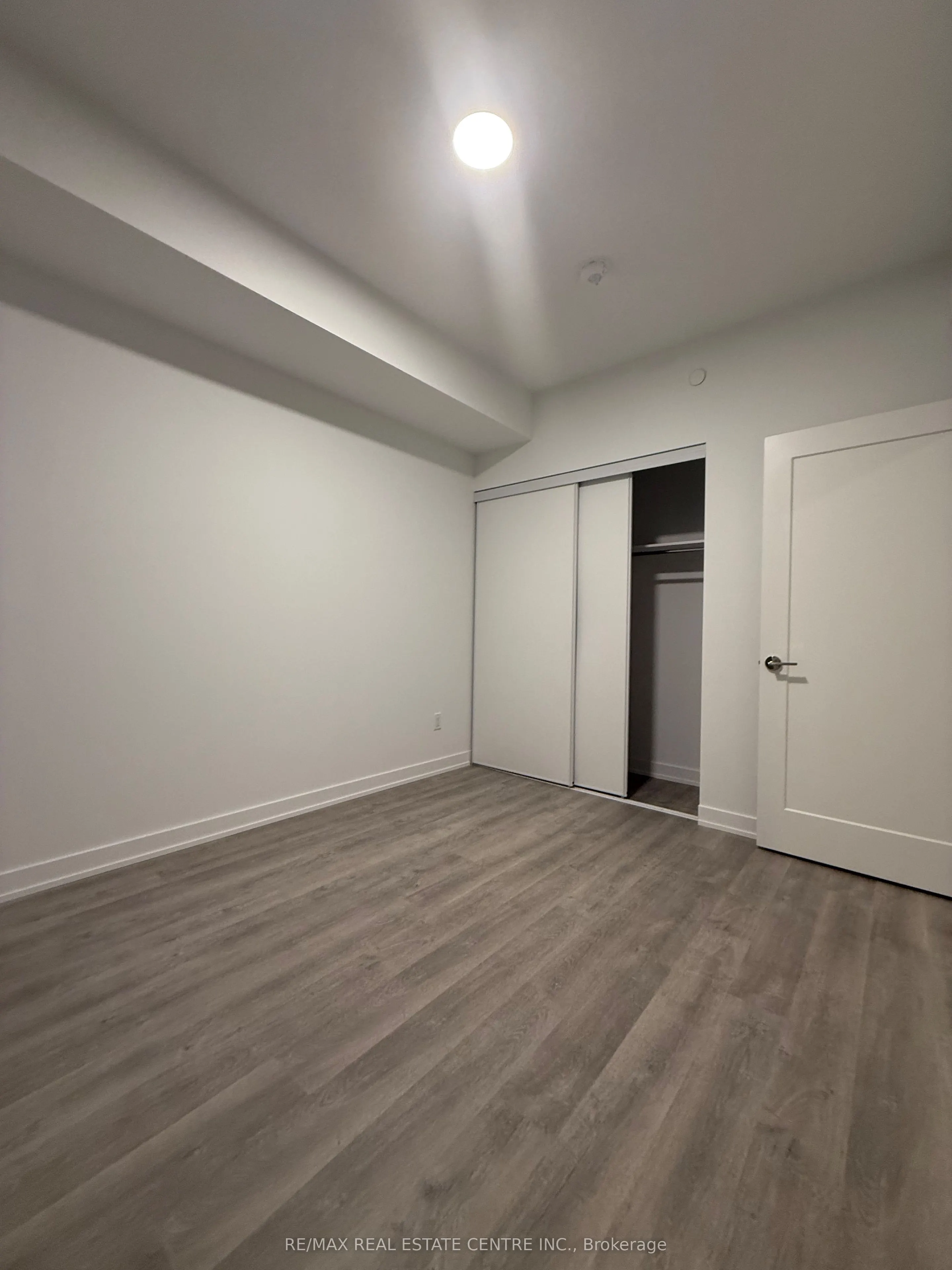 5081 Hurontario Street, #3107