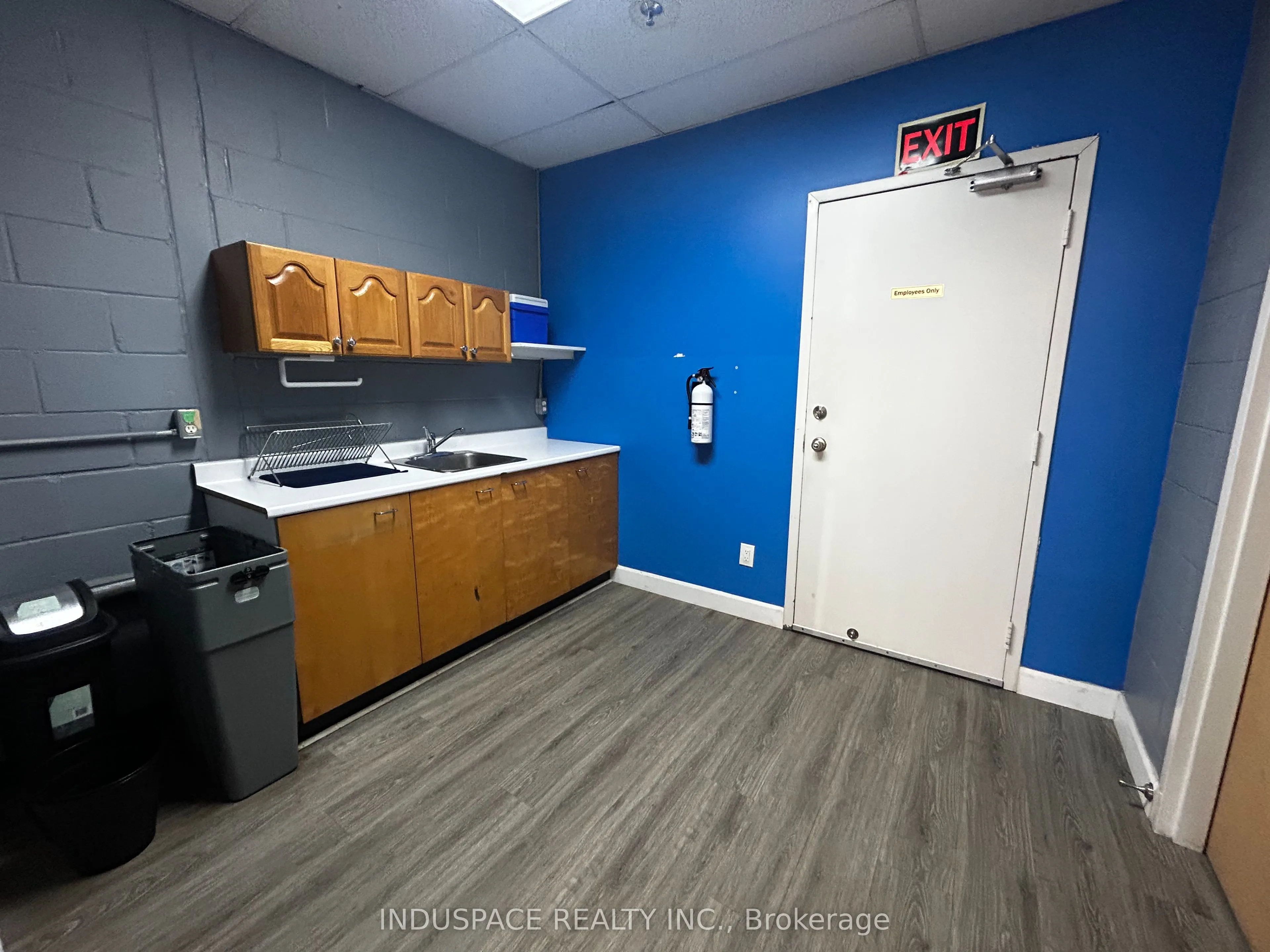 286 Attwell Drive, ## 5
