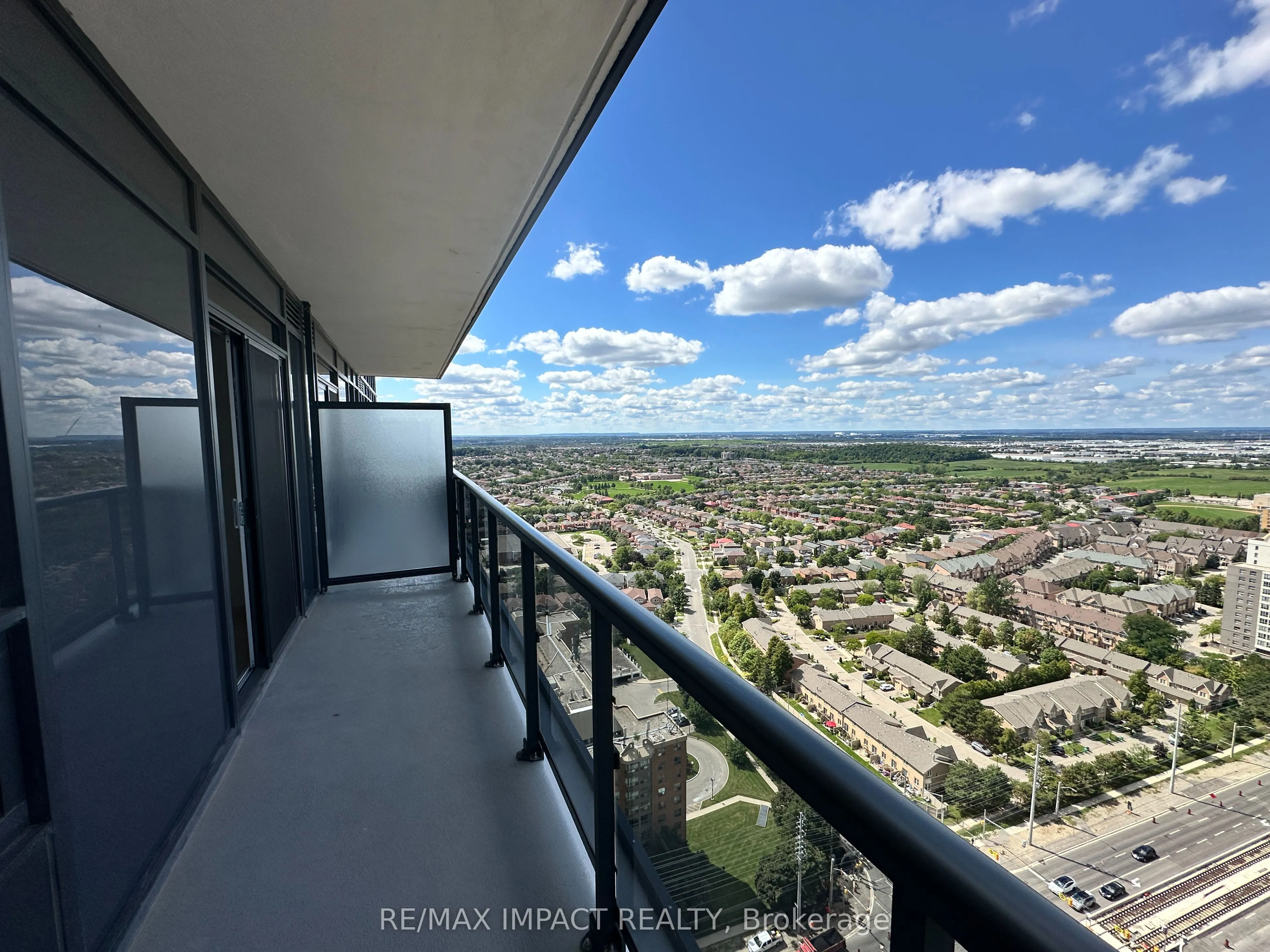 5105 Hurontario Street, #2810