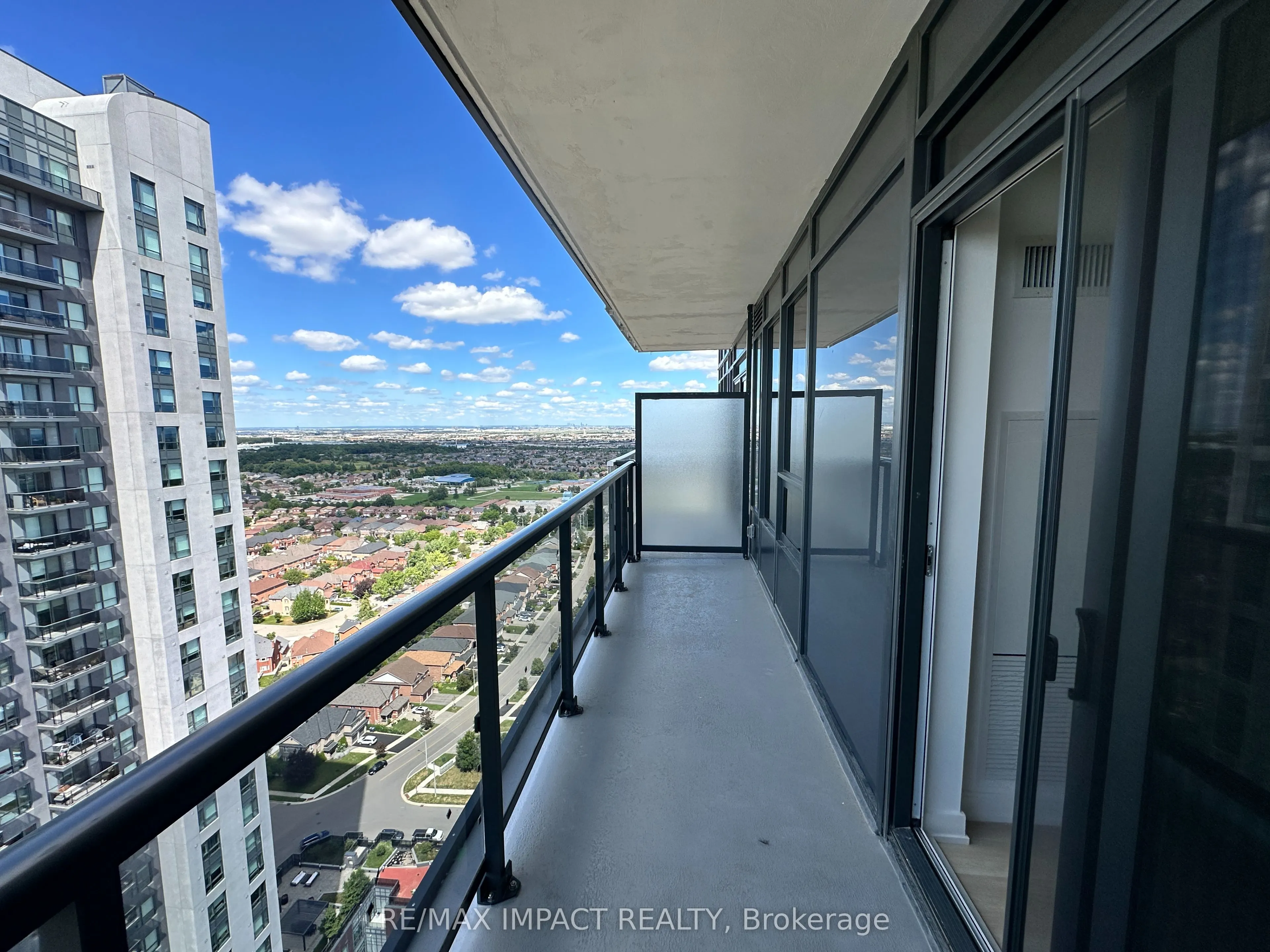 5105 Hurontario Street, #2810