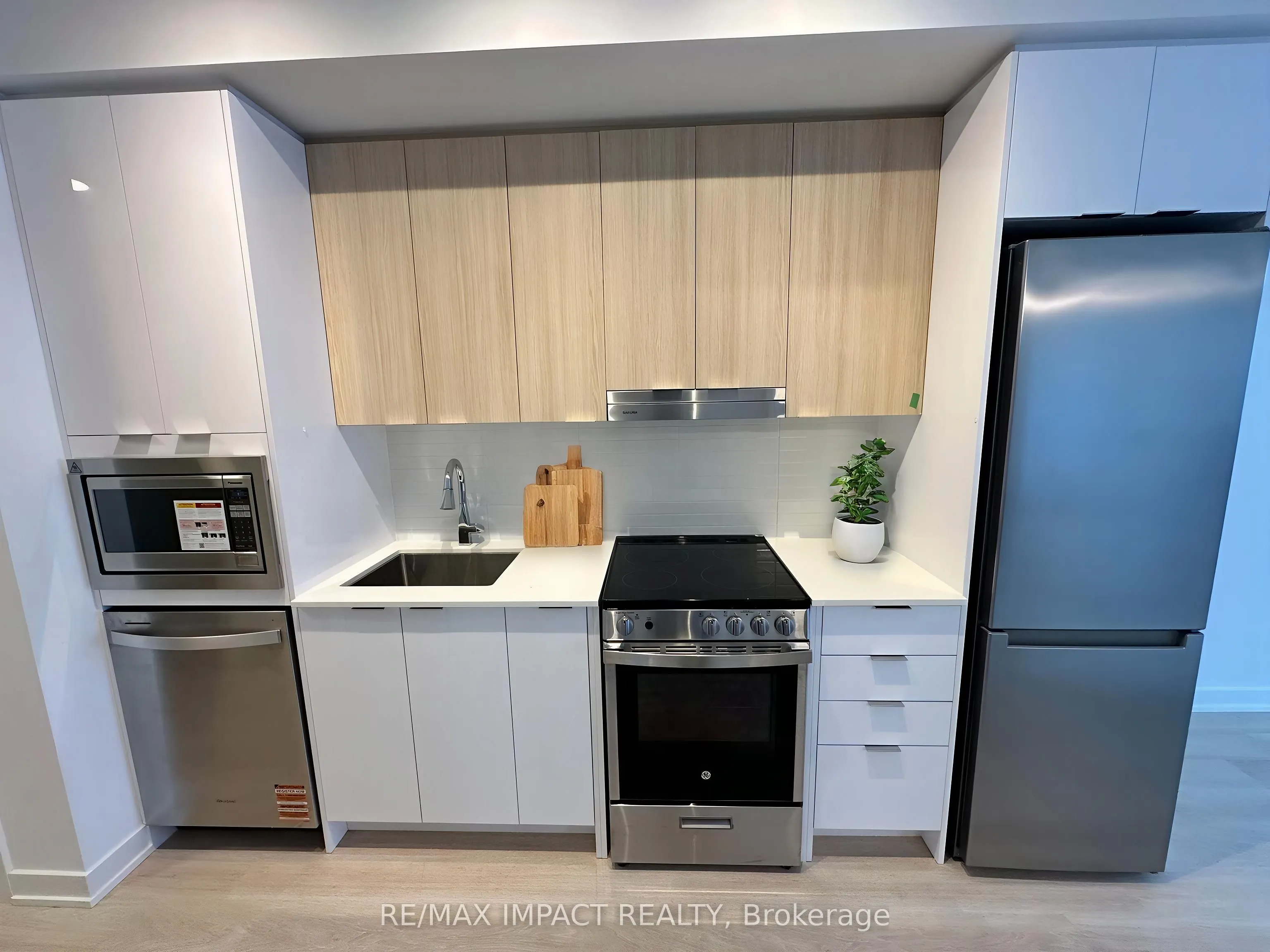 5105 Hurontario Street, #2810