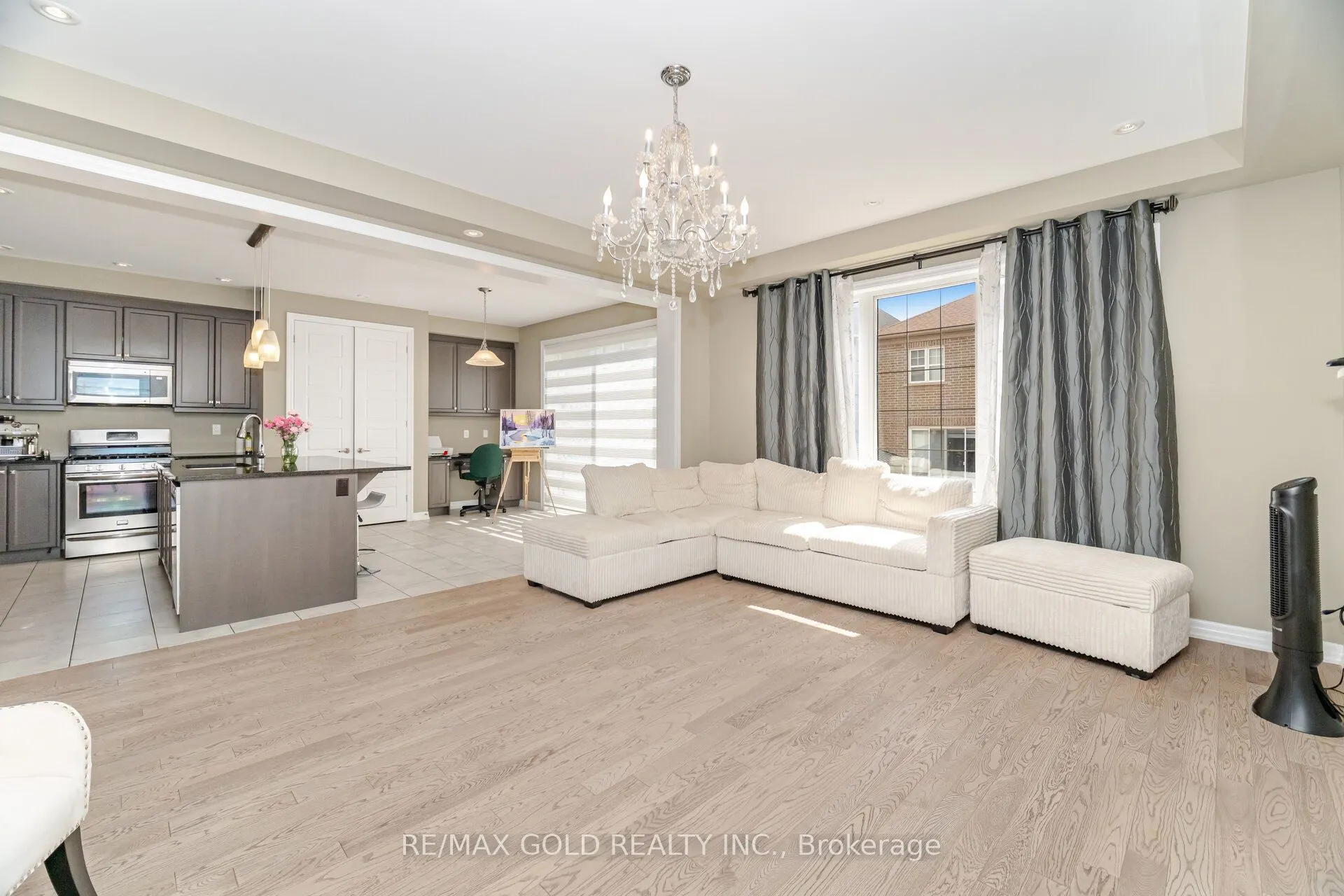 3156 Ernest Appelbe Boulevard