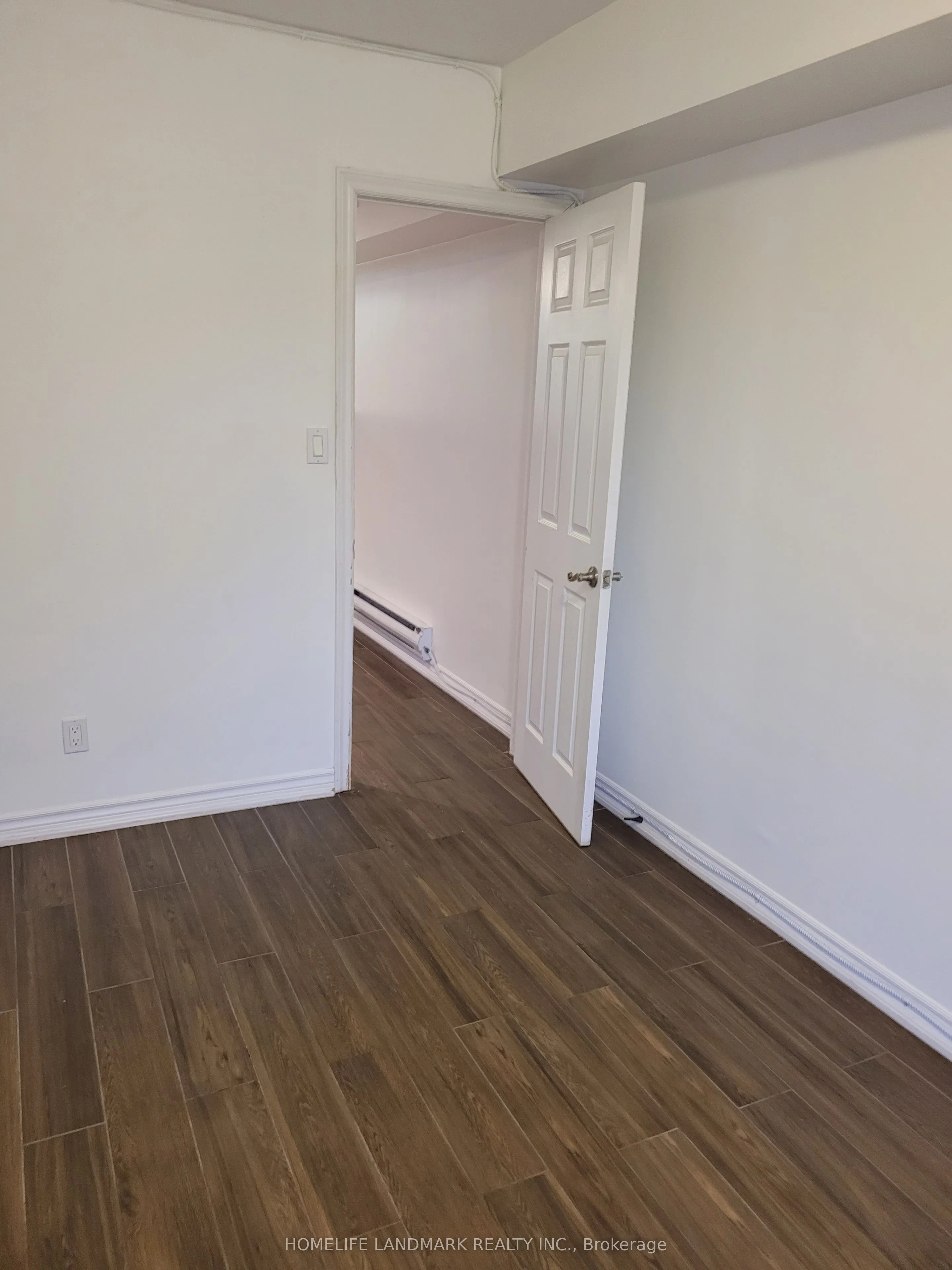 20 Roncesvalles Avenue, #2