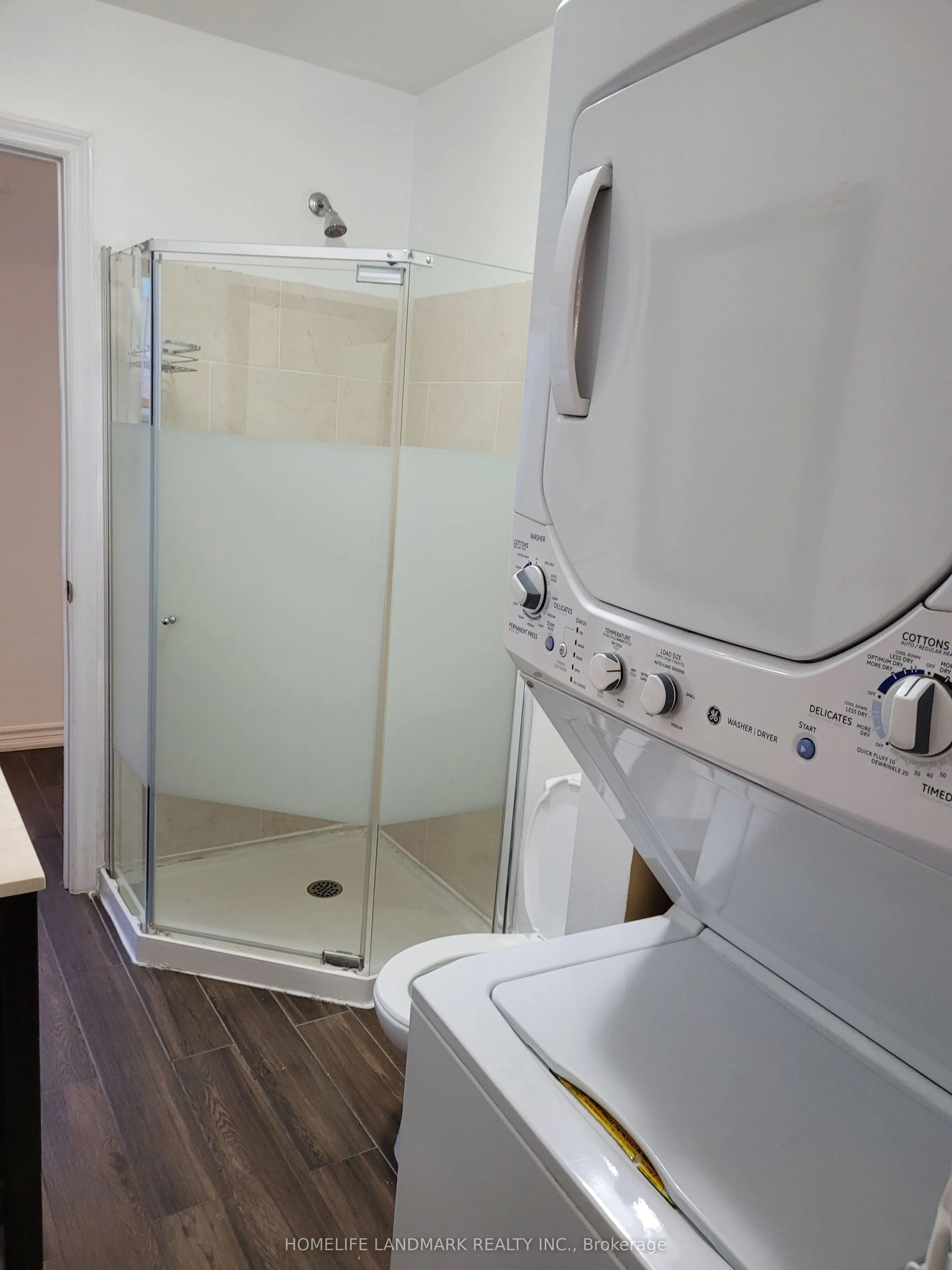 20 Roncesvalles Avenue, #2