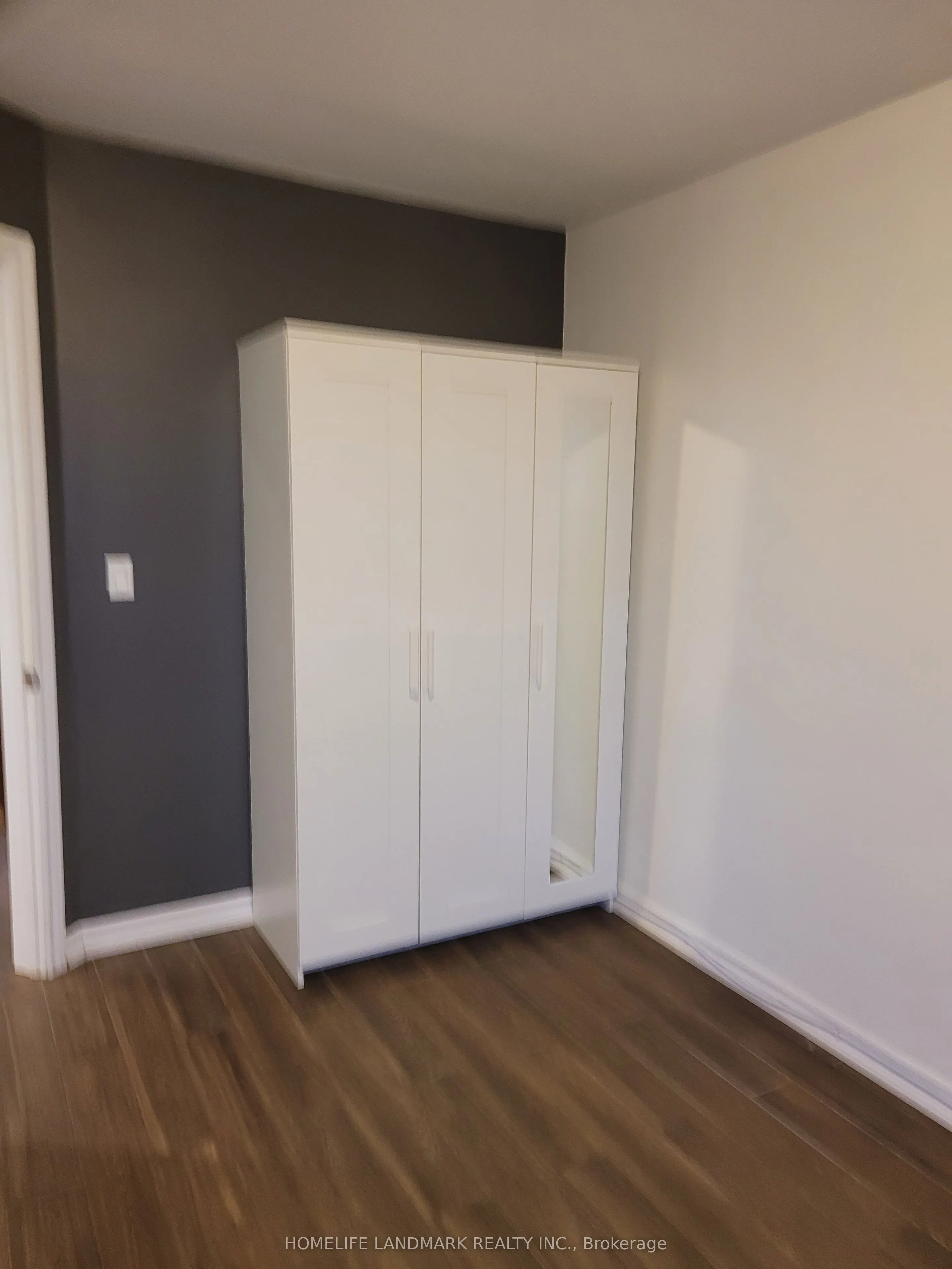 20 Roncesvalles Avenue, #2
