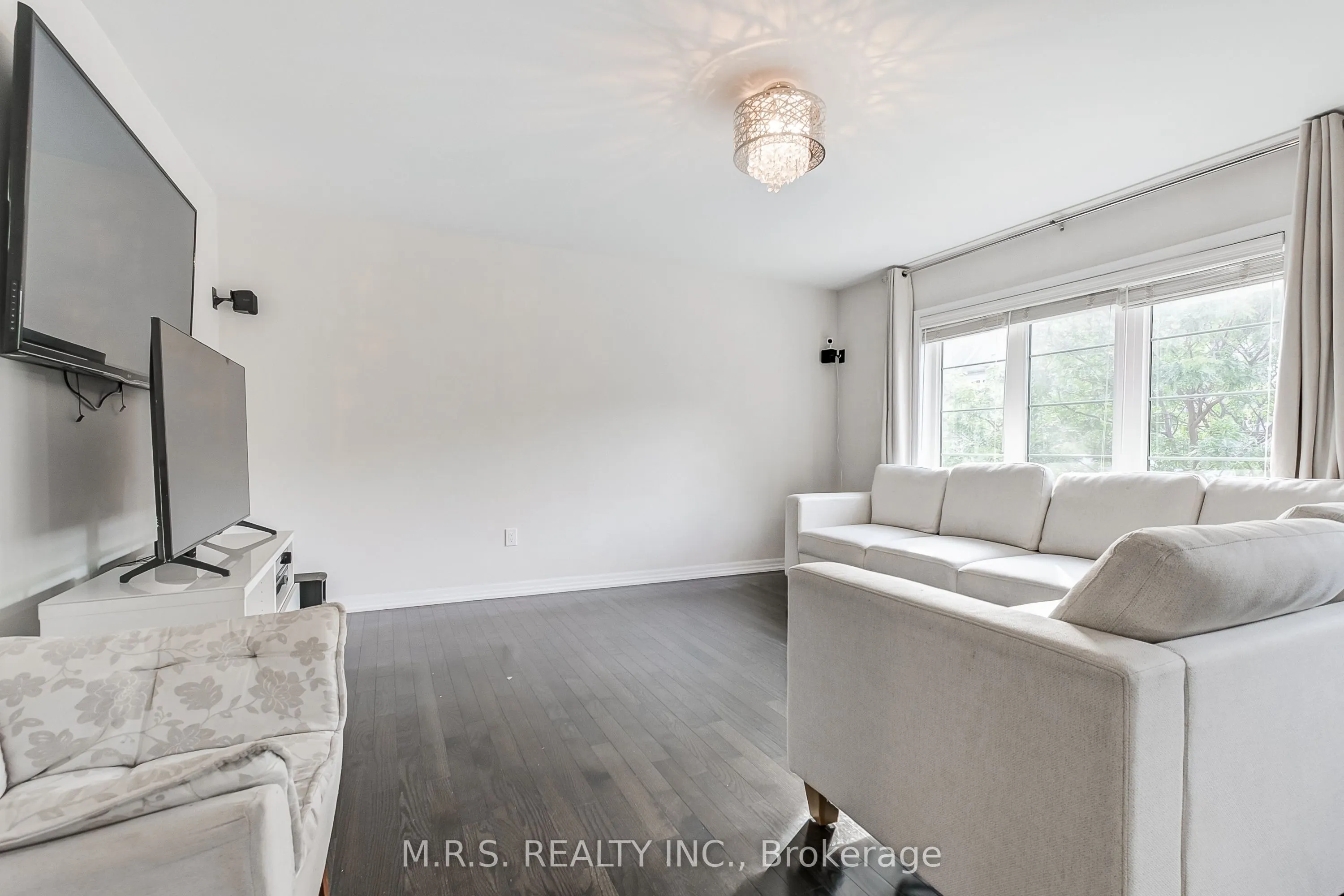 294 Ellen Davidson Drive
