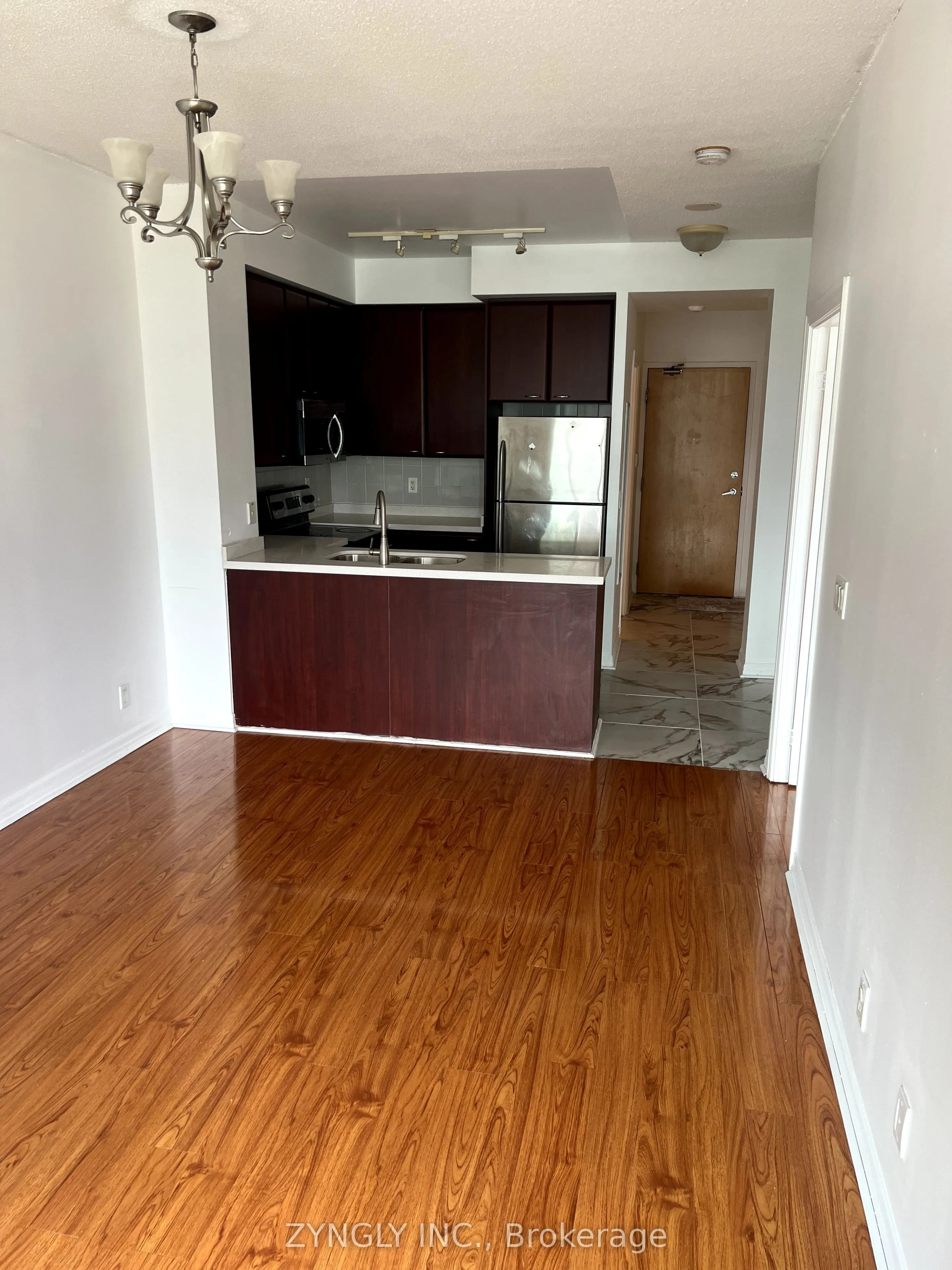220 Burnhamthorpe Road W, #1203