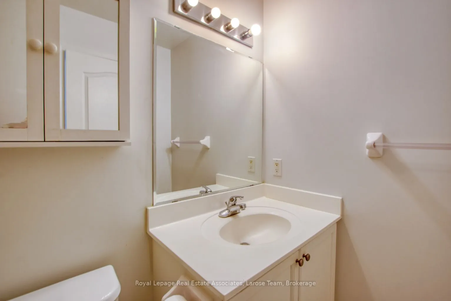 4080 Living Arts Drive, #2911