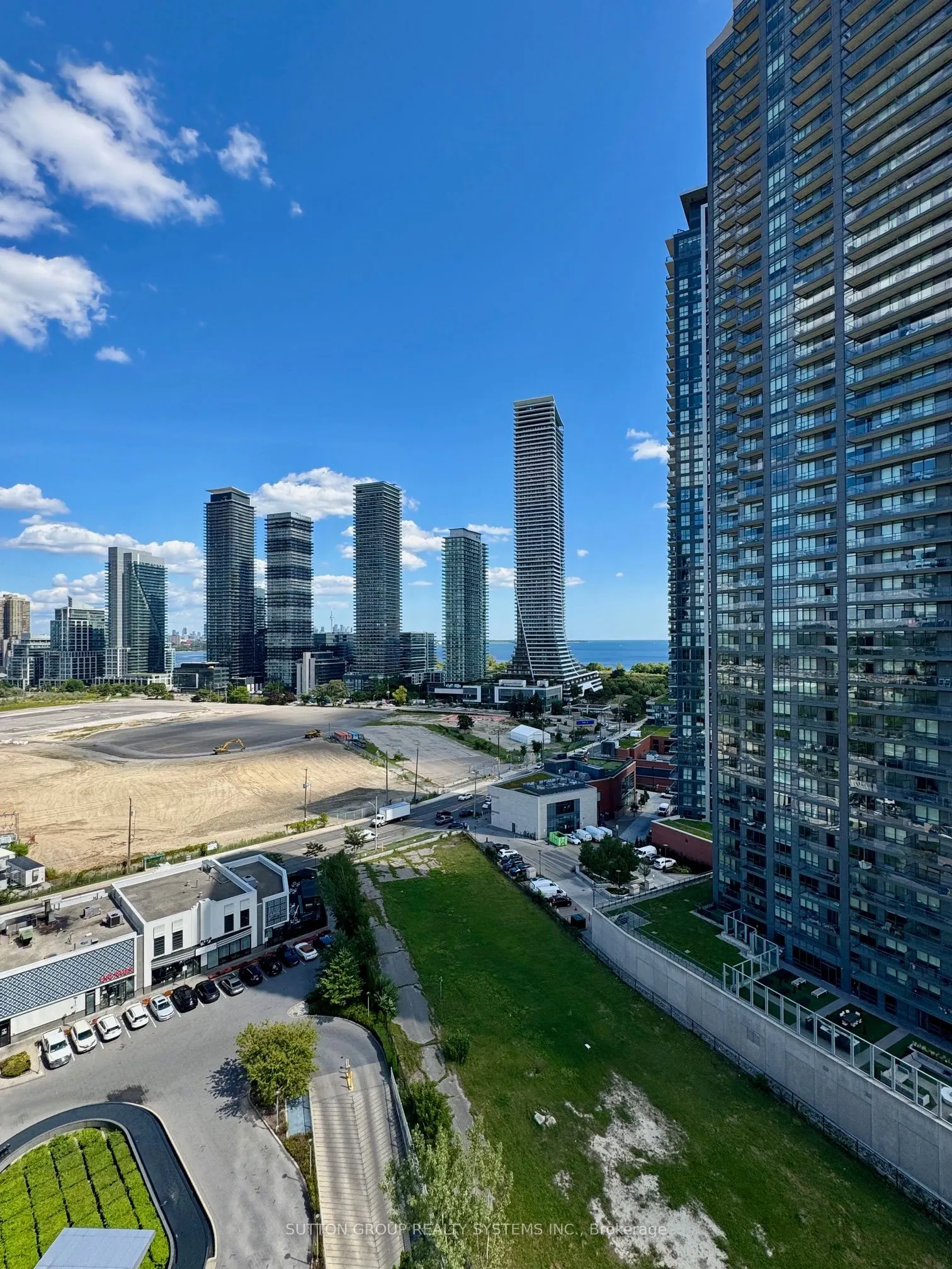 88 Park Lawn Road, #1807