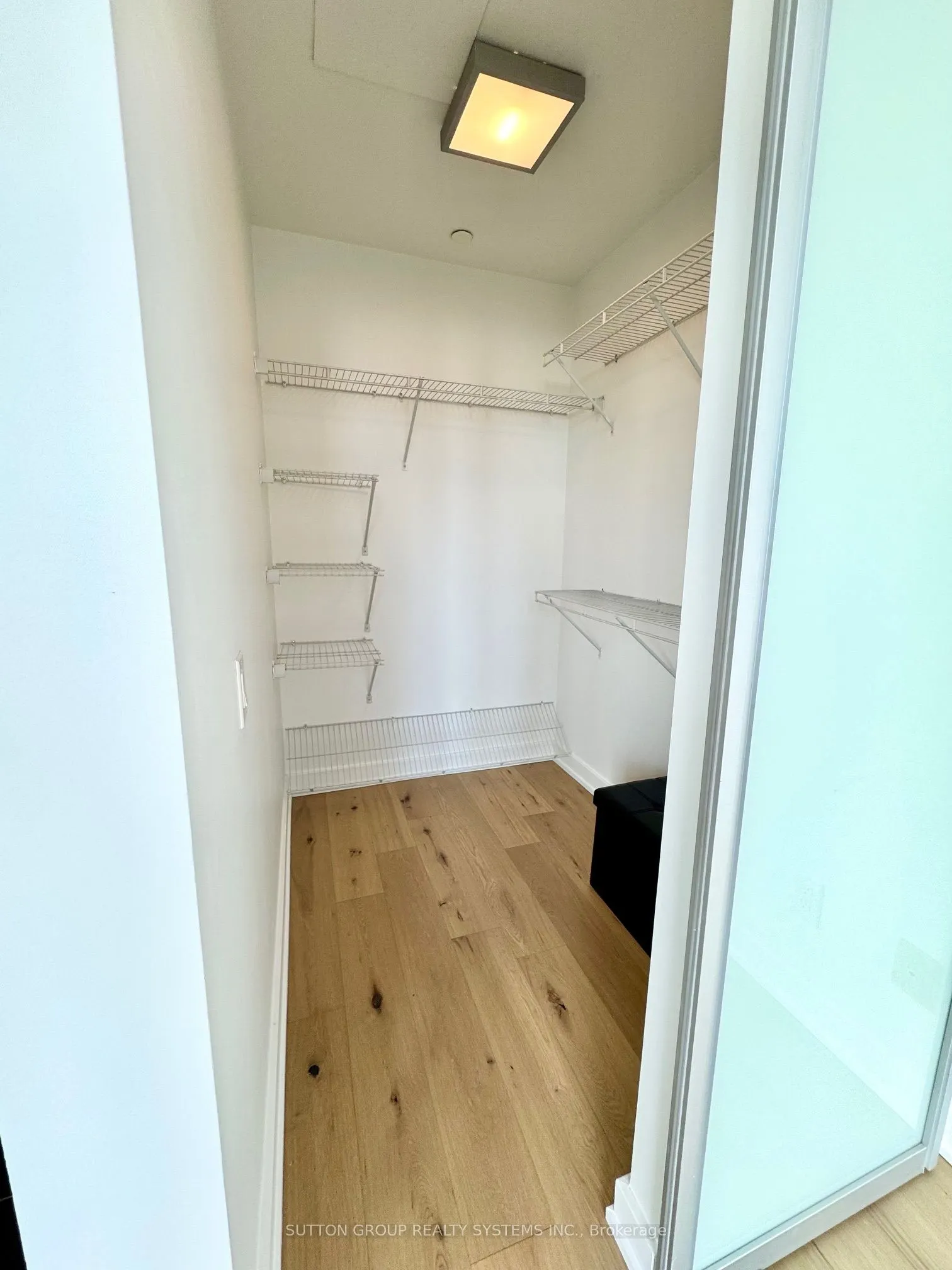 88 Park Lawn Road, #1807