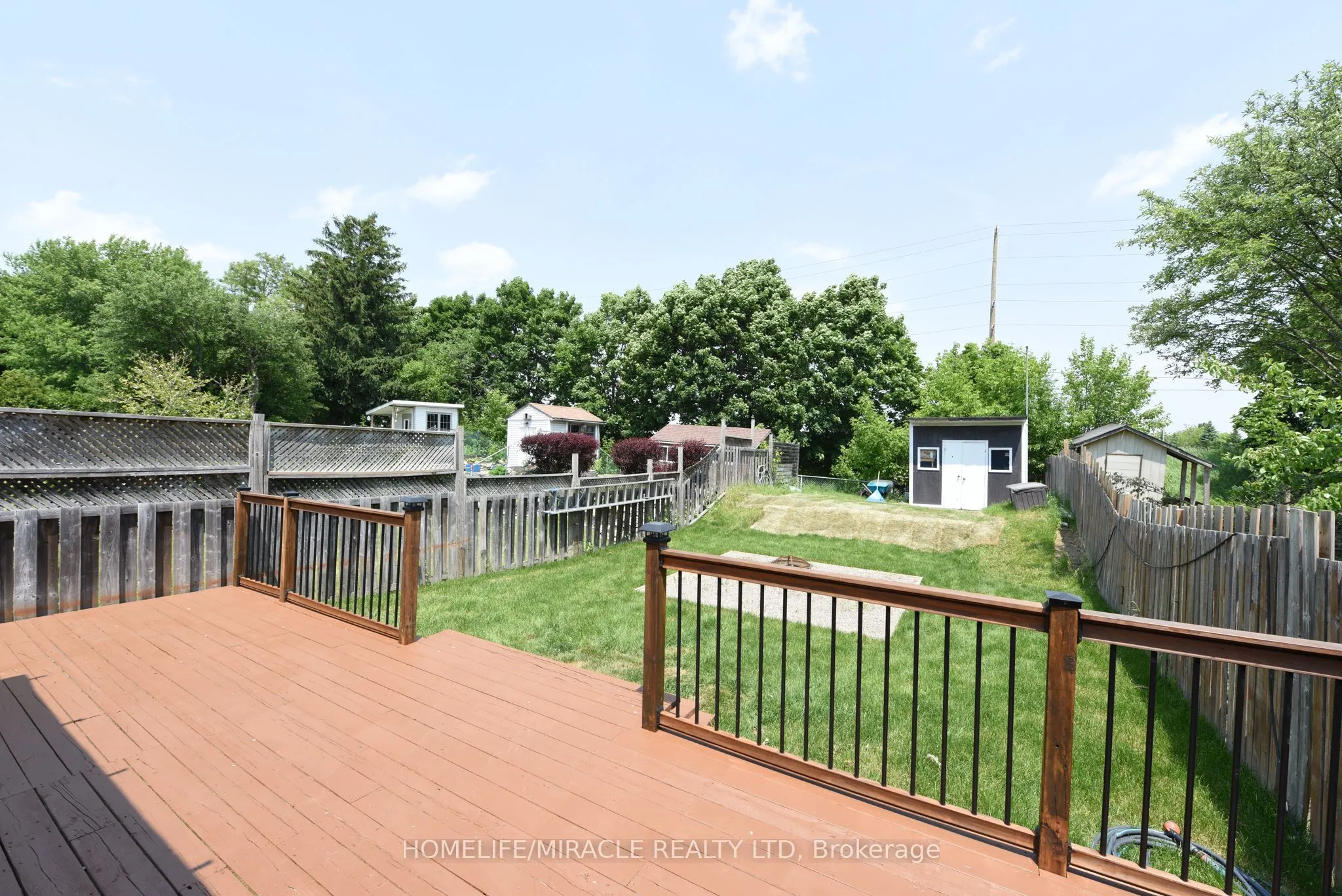282 Royal Salisbury Way