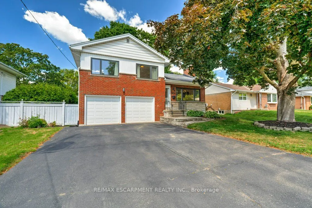 364 East Side Crescent