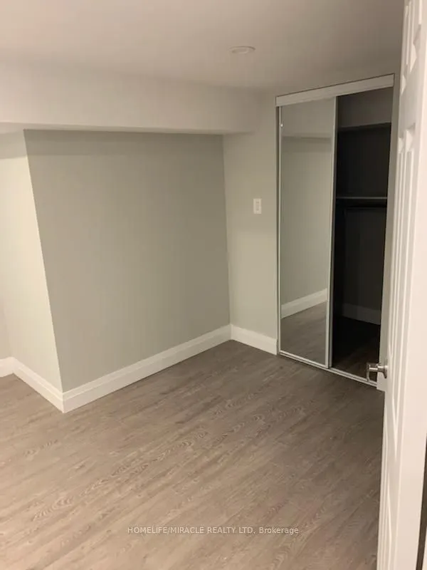 14 Bakersfield Road