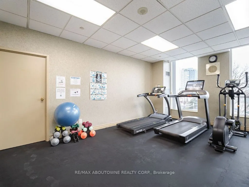 2565 Erin Centre Boulevard, #1213