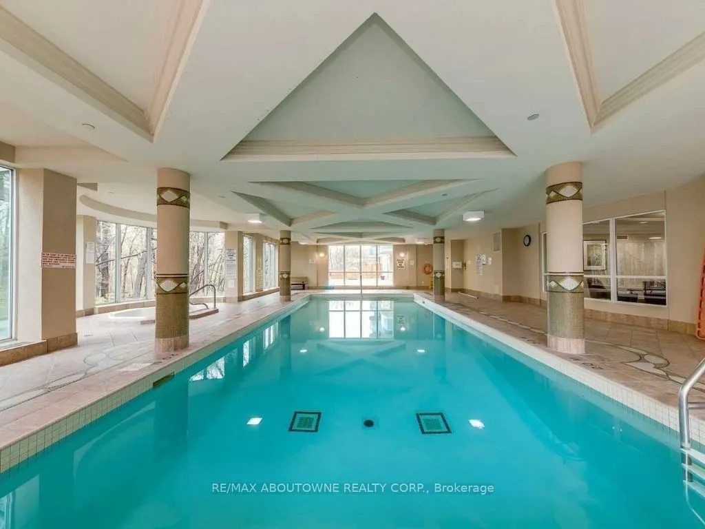 2565 Erin Centre Boulevard, #1213