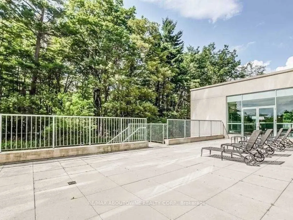 2565 Erin Centre Boulevard, #1213