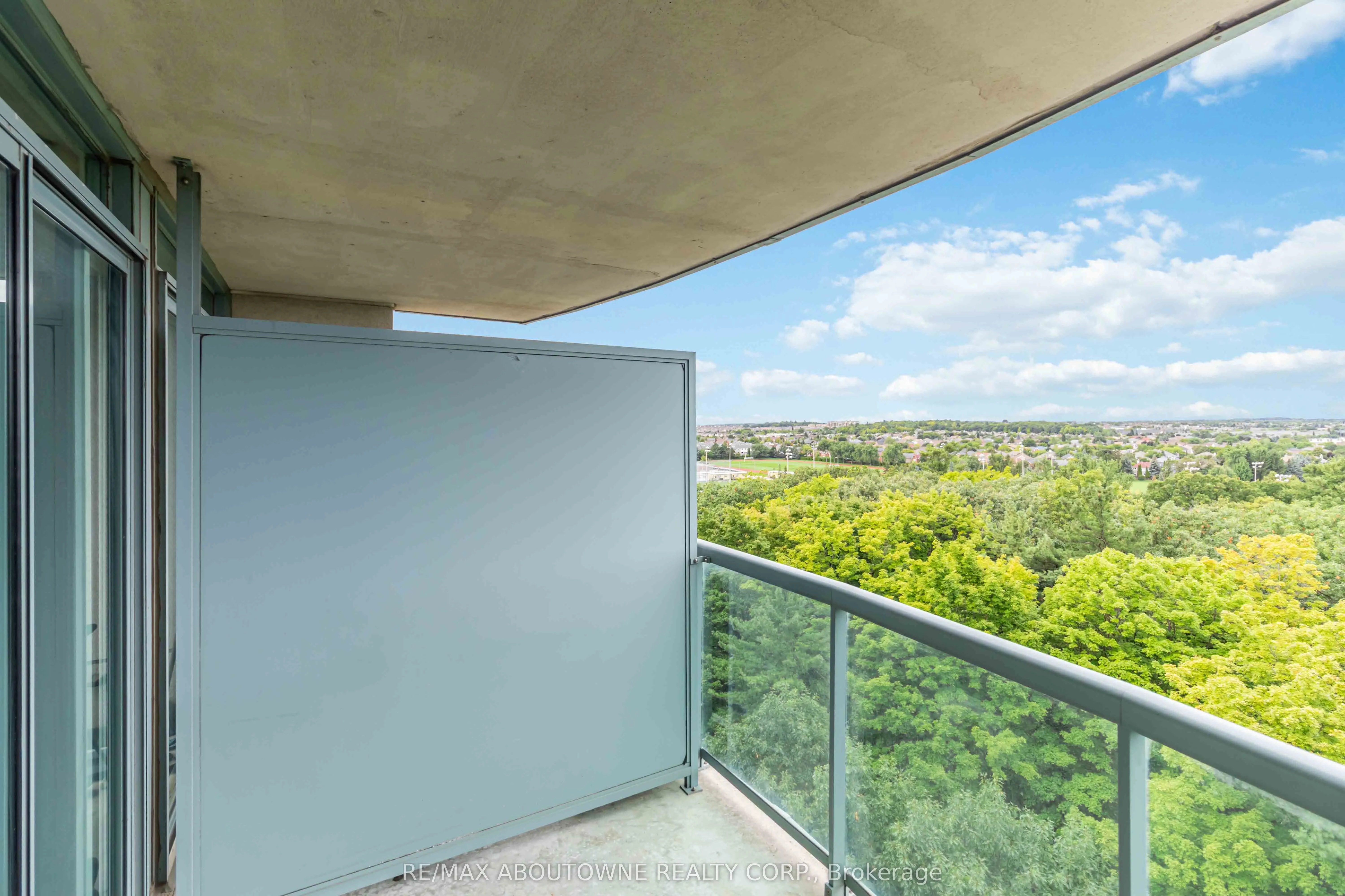 2565 Erin Centre Boulevard, #1213