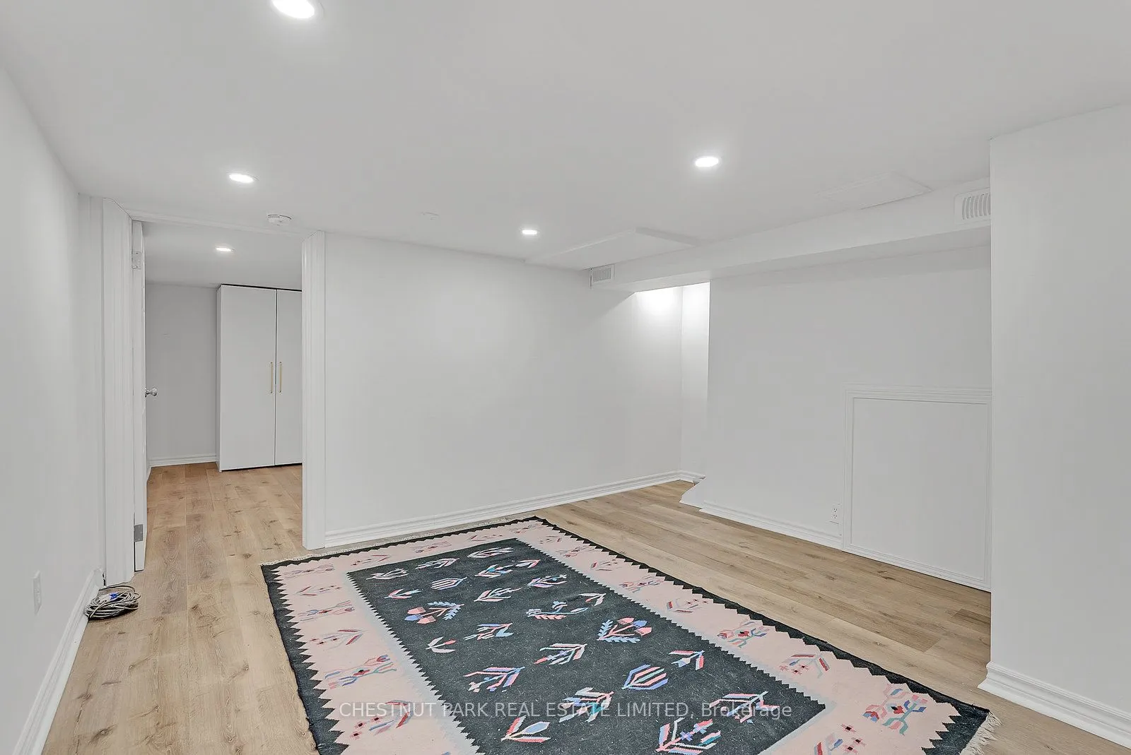 1383 Lansdowne Avenue, #Main