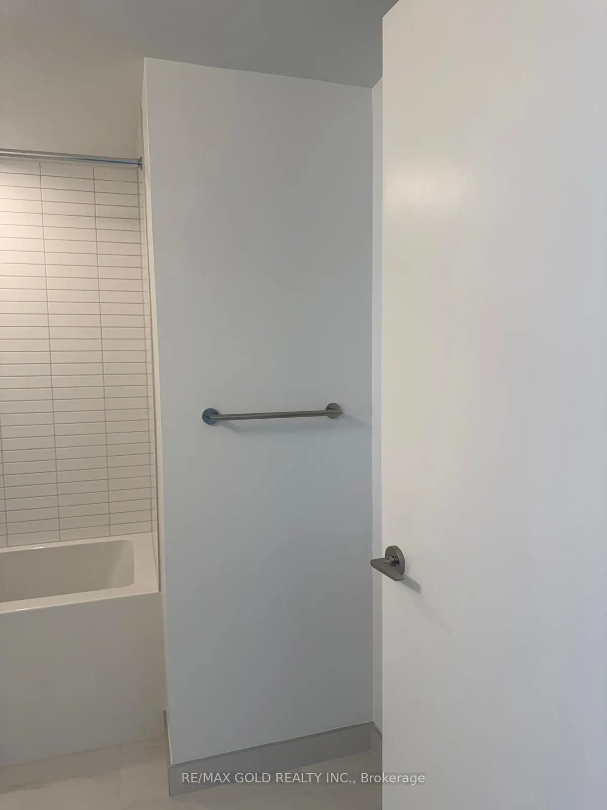 89 Dundas Street W, #1001