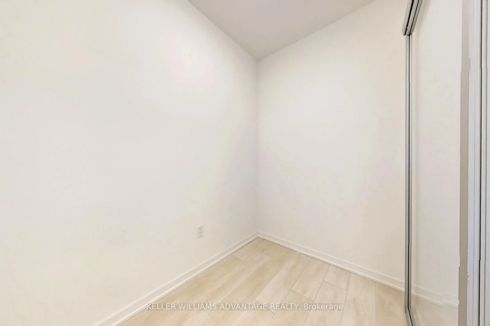 10 Graphophone Grove, #2407