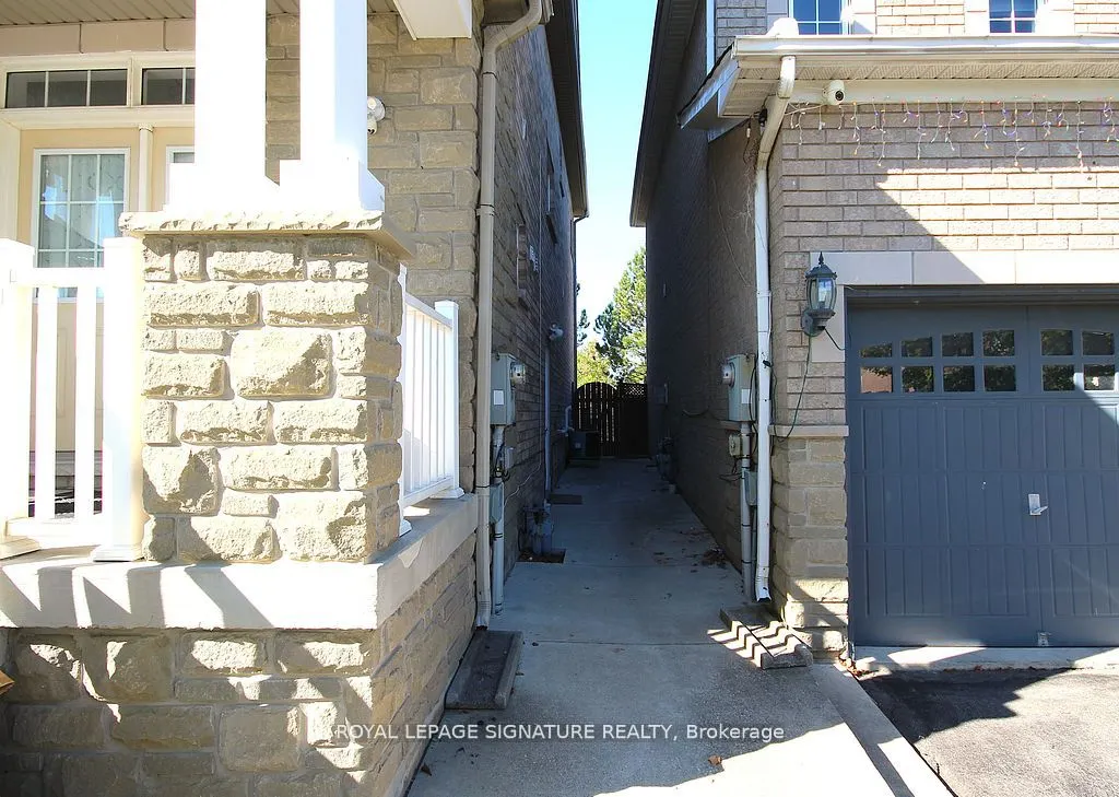 70 Penbridge Circle, #Lower