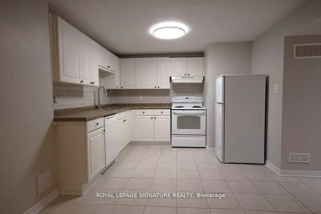 70 Penbridge Circle, #Lower