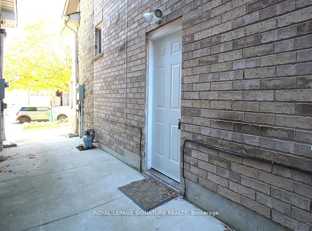 70 Penbridge Circle, #Lower