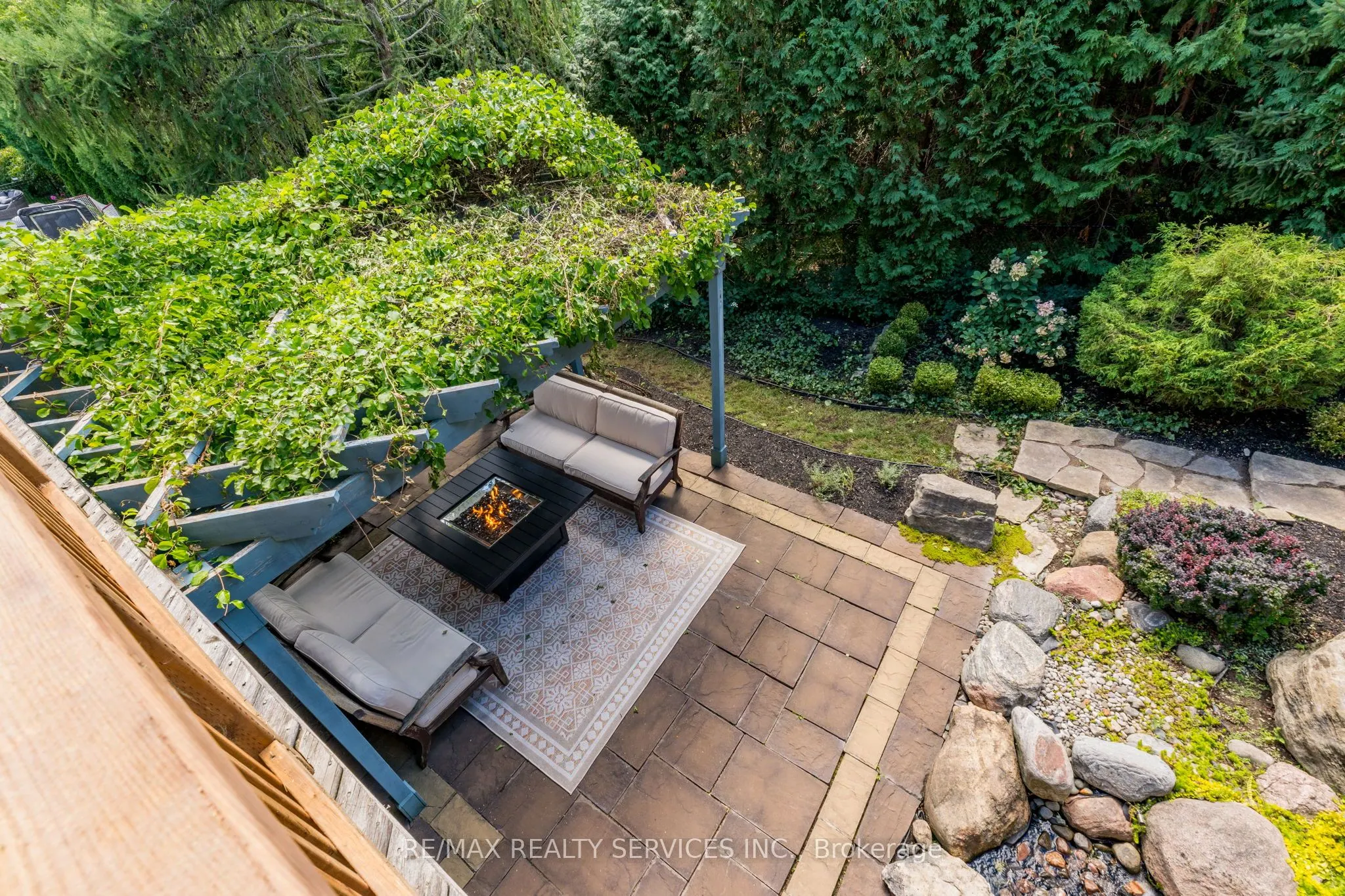 74 North Riverdale Drive