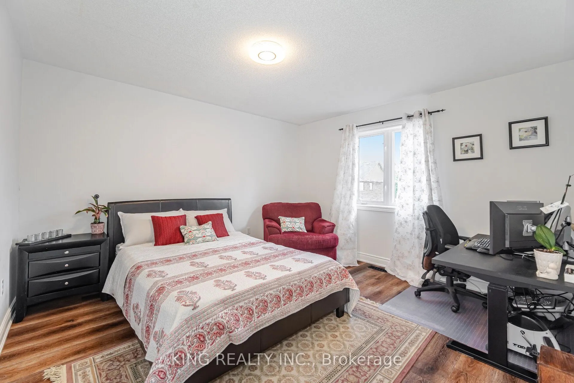 89 Crystal Glen Crescent